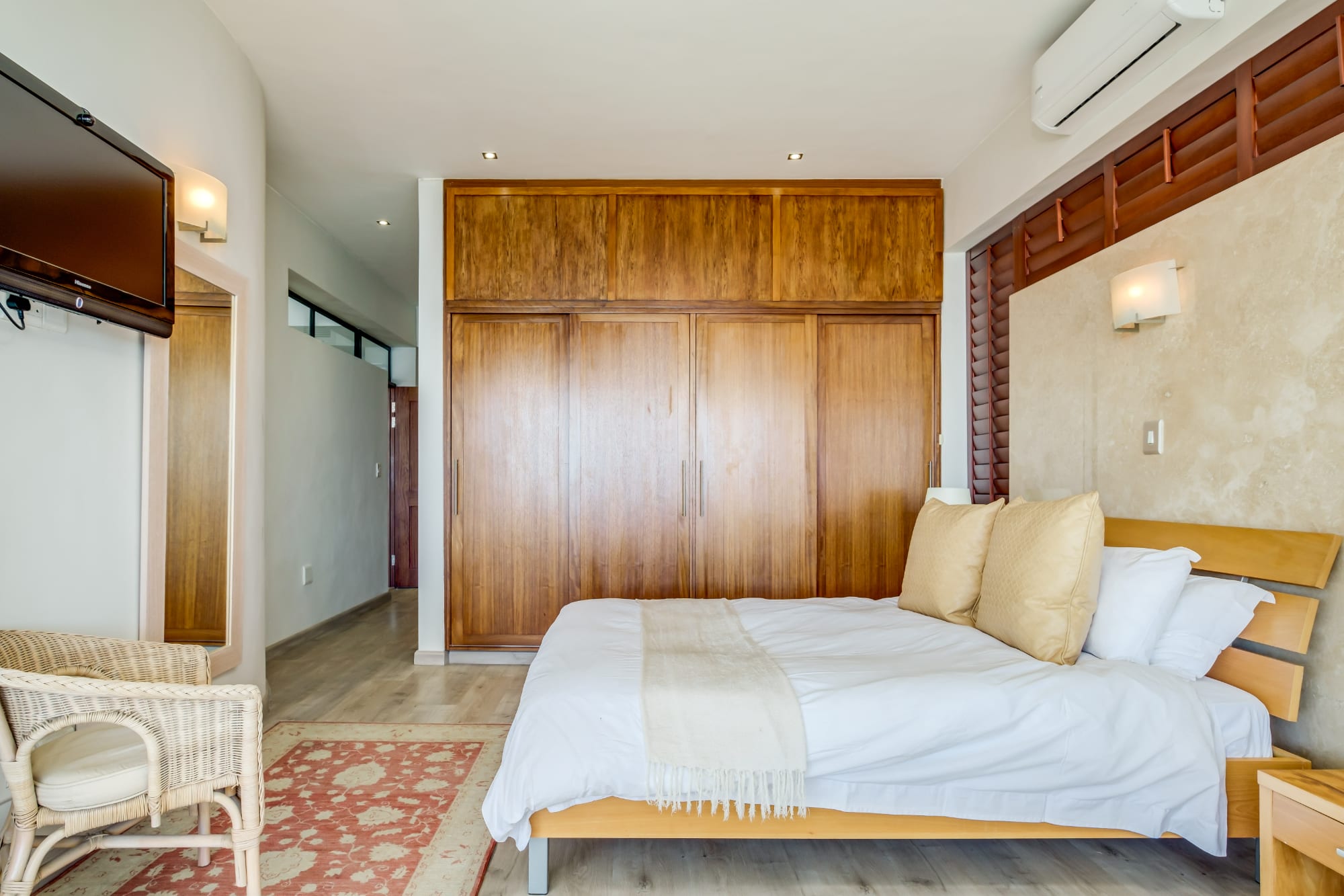 Private Holiday Apartment w Pool and Views Bali E 7