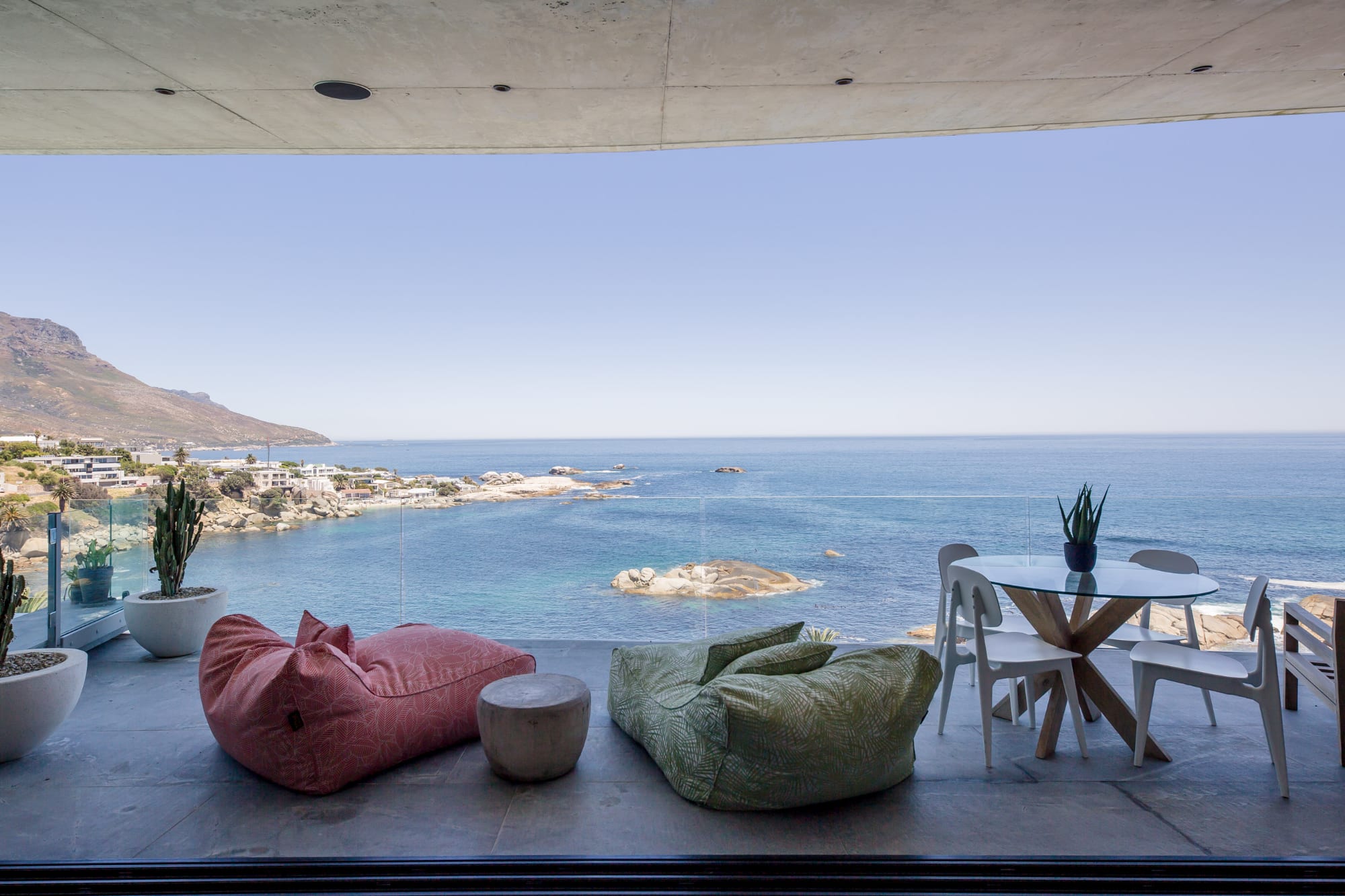 Similar Property Spectacular Ocean Villa in Camps Bay
