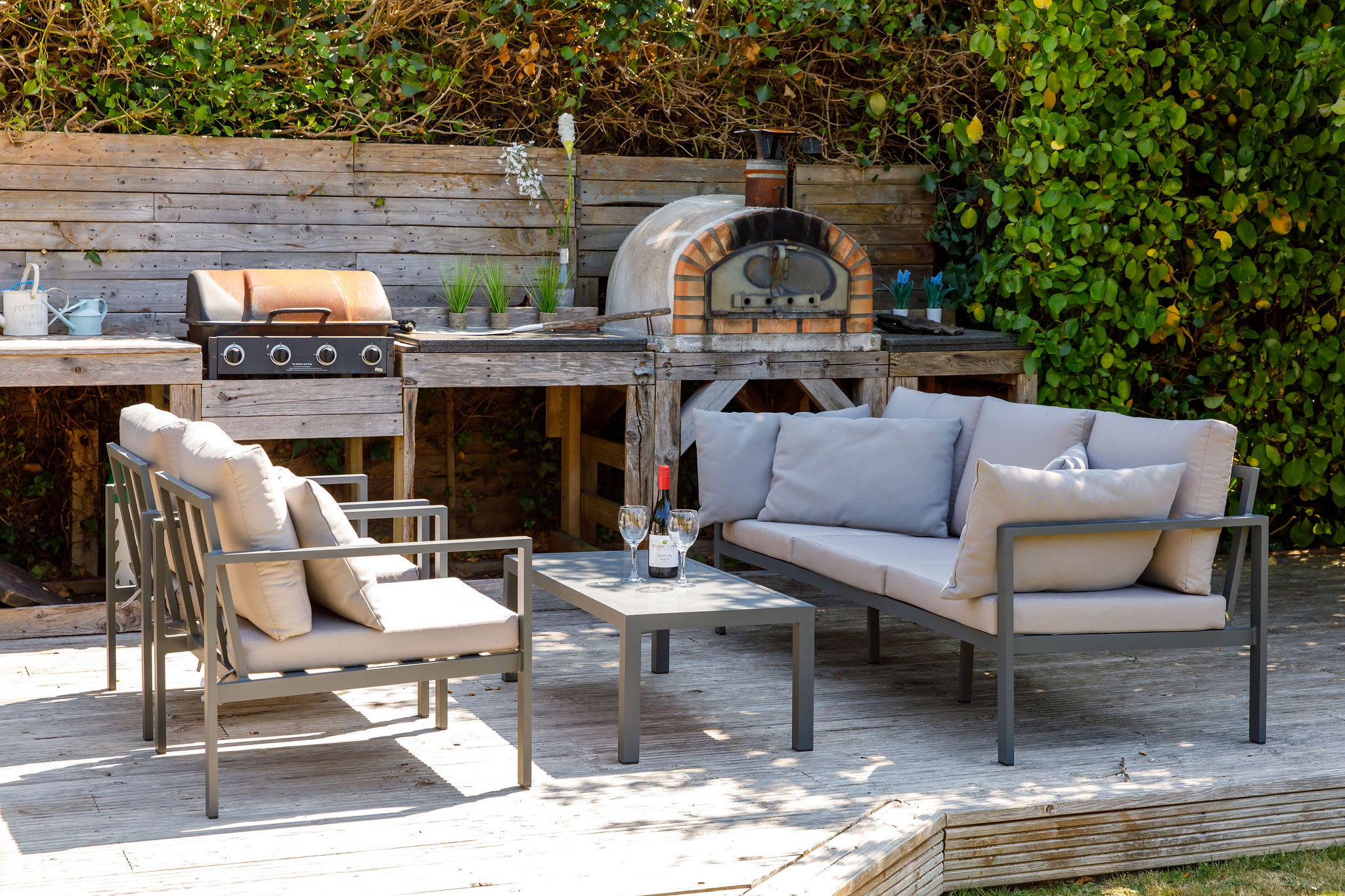 Relax, cook outdoors if you prefer, have hours of fun and much more at this breathtaking retreat! THIS BBQ HAS NOW BEEN REPLACED FOR A CHARCOAL BBQ