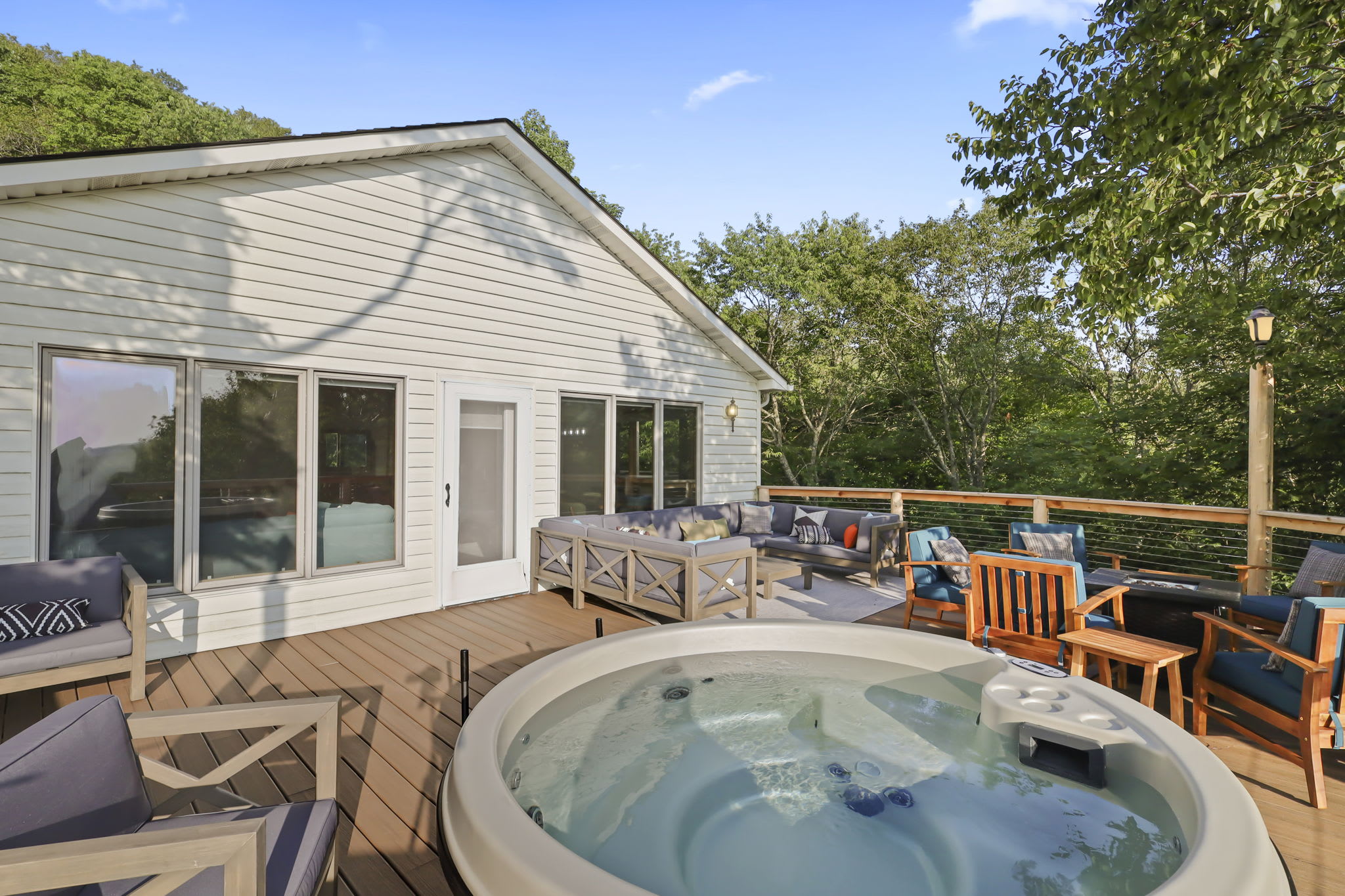 VIEWS! 3 Decks ~ Hot Tub + Movie Room + Game Room!