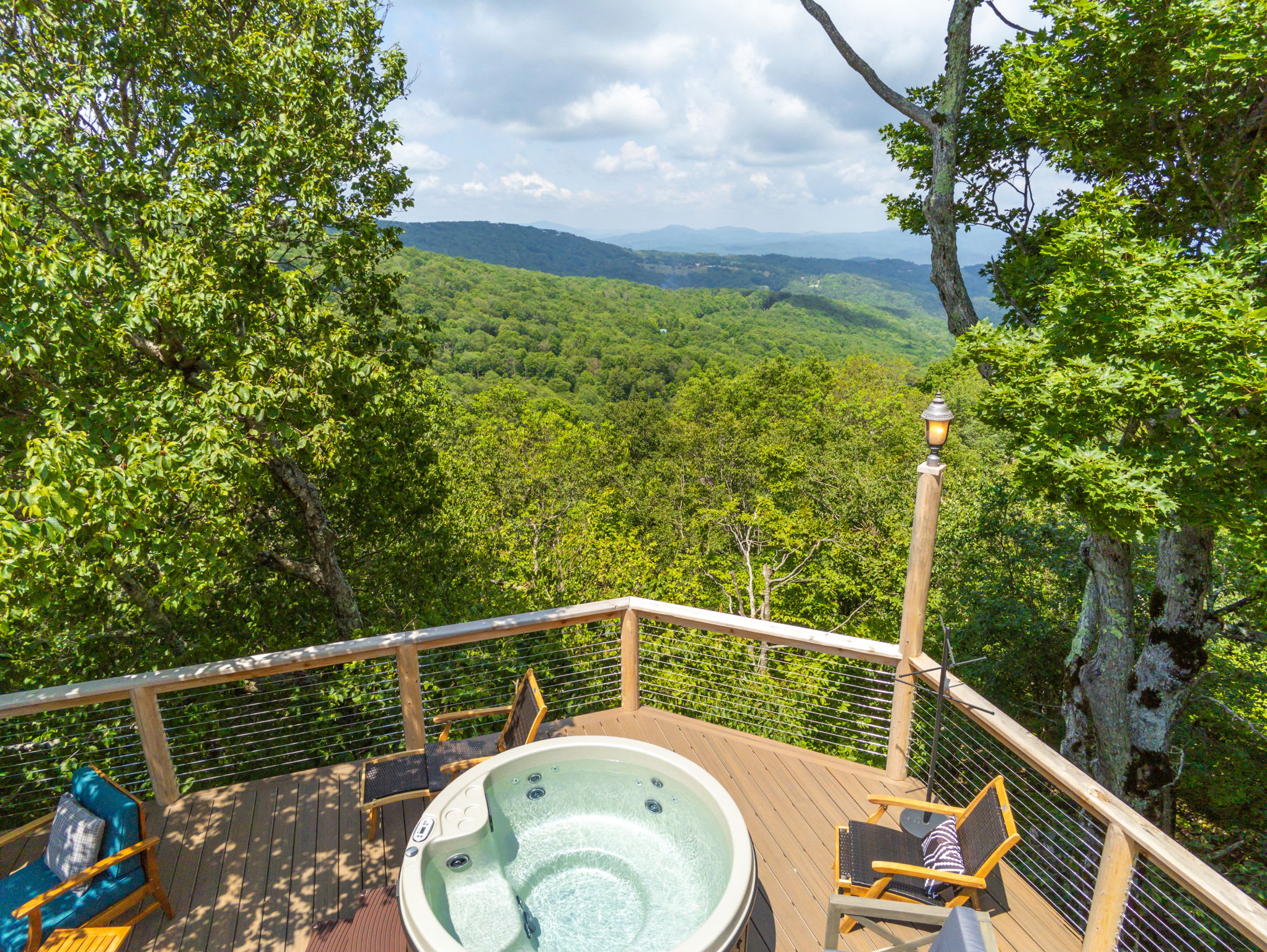 VIEWS! 3 Decks ~ Hot Tub + Movie Room + Game Room!