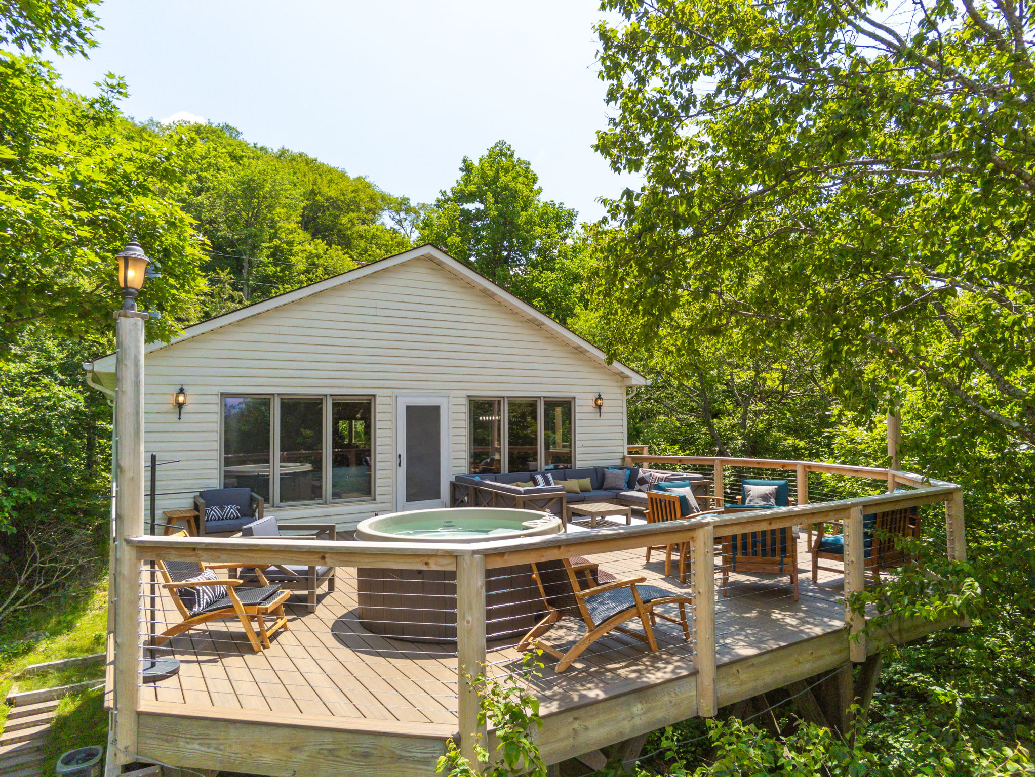 VIEWS! 3 Decks ~ Hot Tub + Movie Room + Game Room!