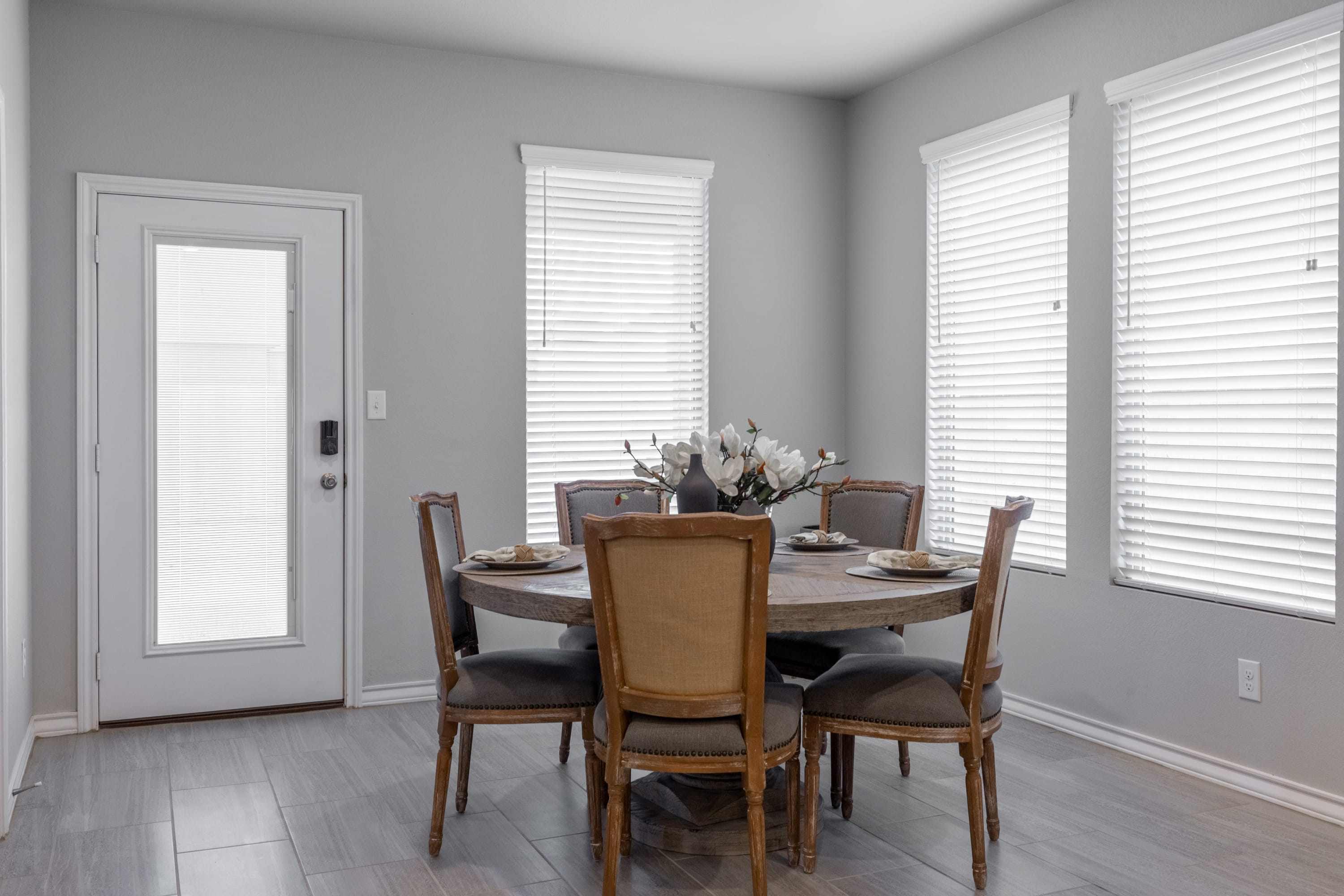 Dining Room Area!