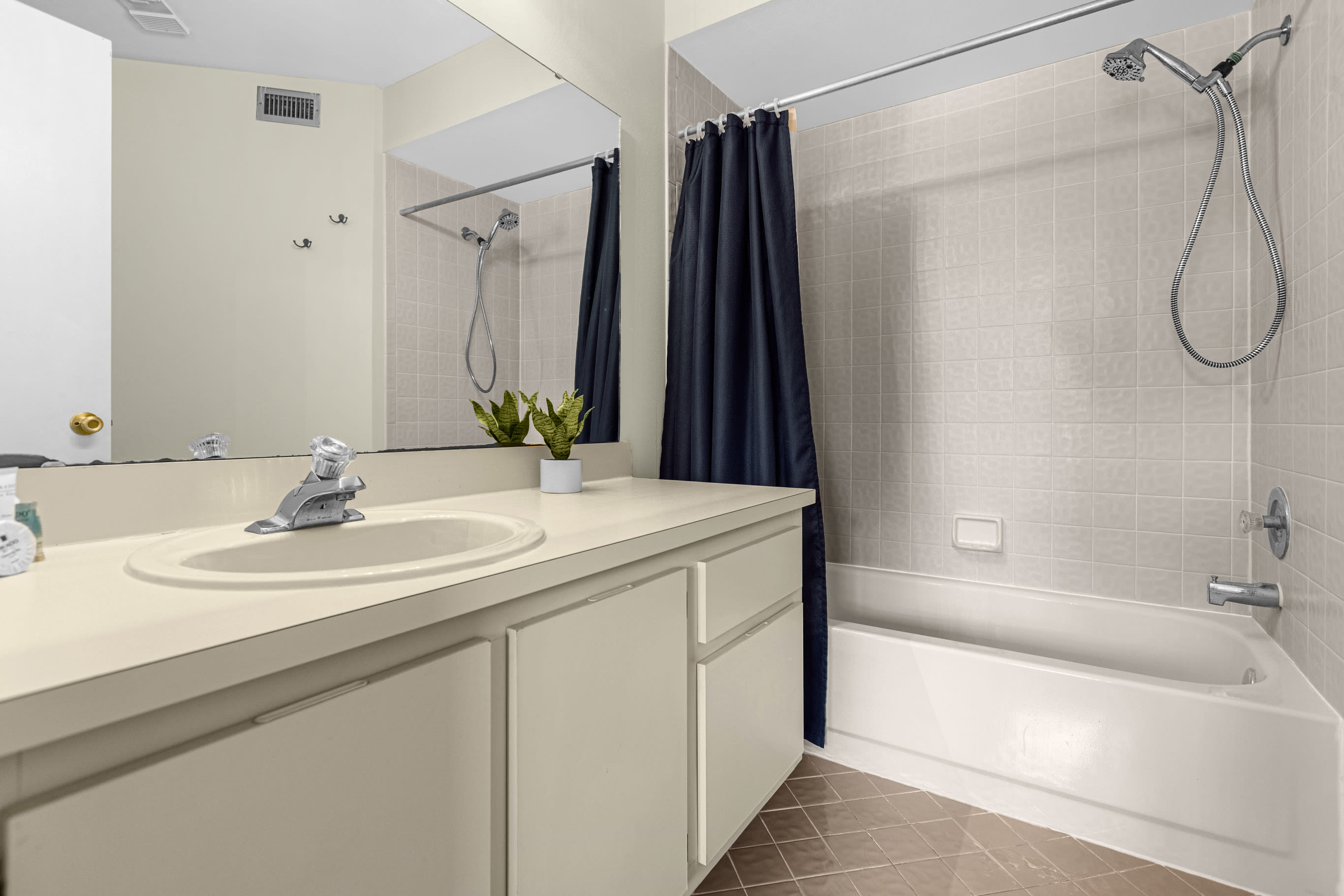 Ensuite Bathroom with Large Bathtub