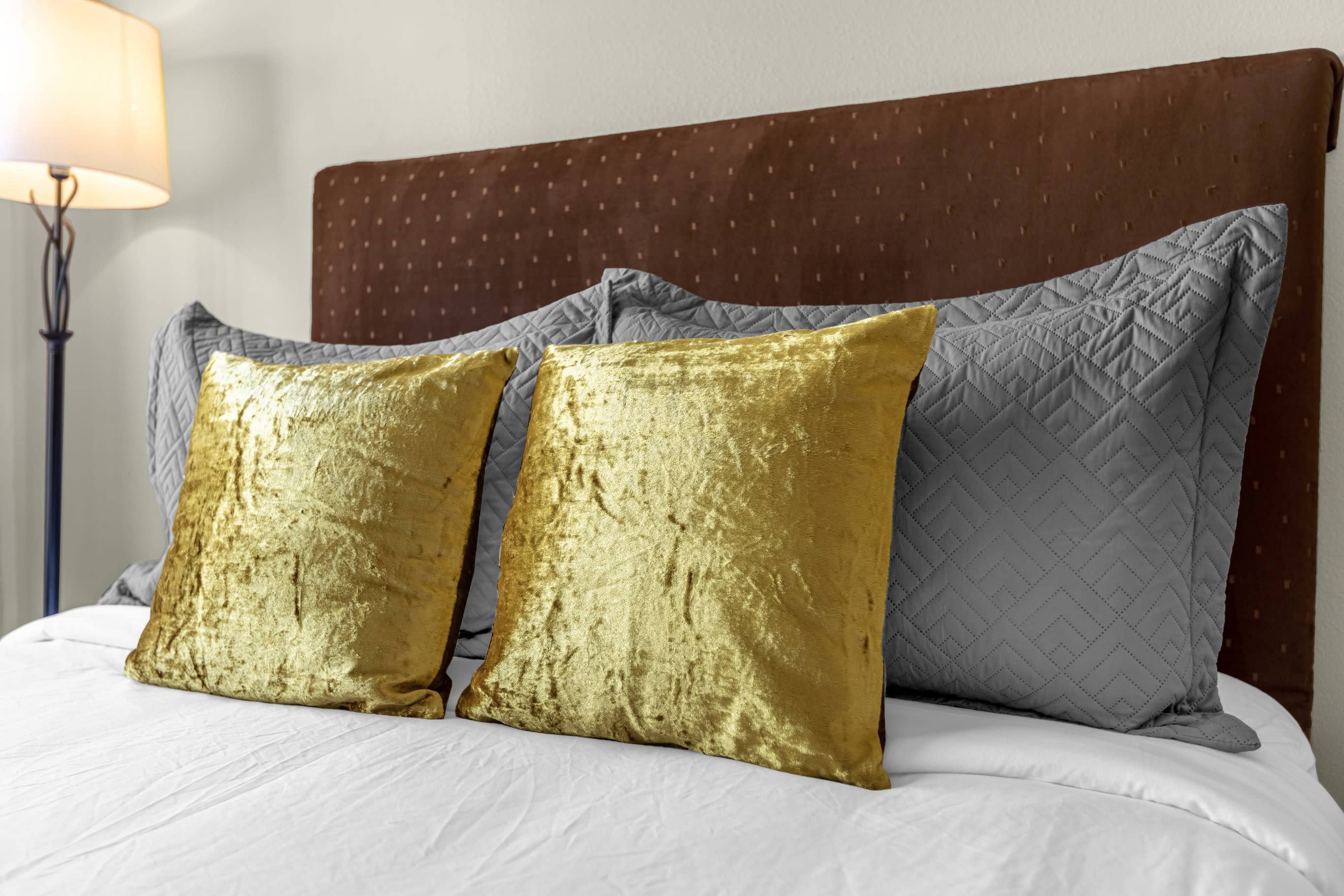Quality Linens and Soft Comfortable Pillows