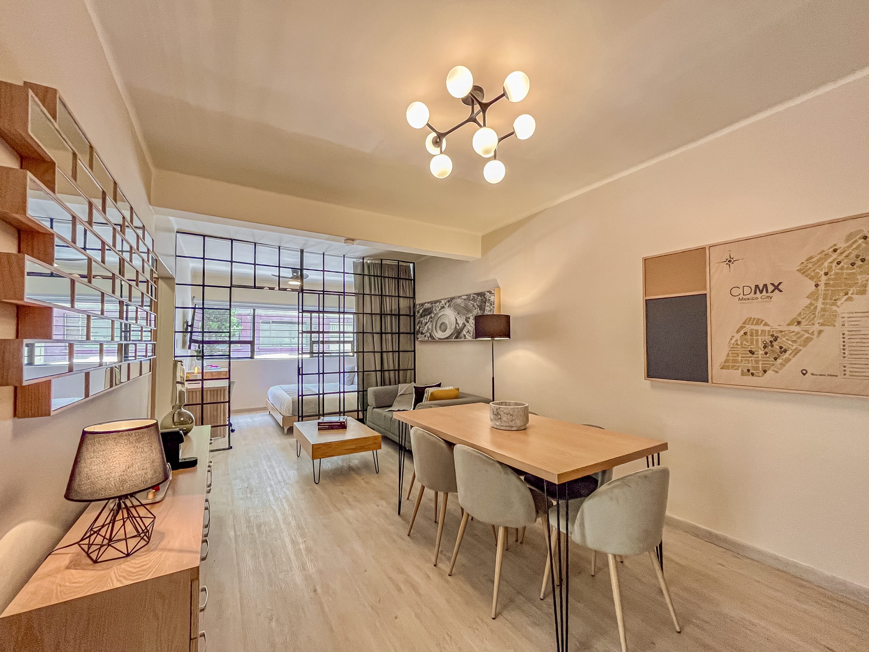 Modern WTC retreat | 2 Patios & Artistic Walls