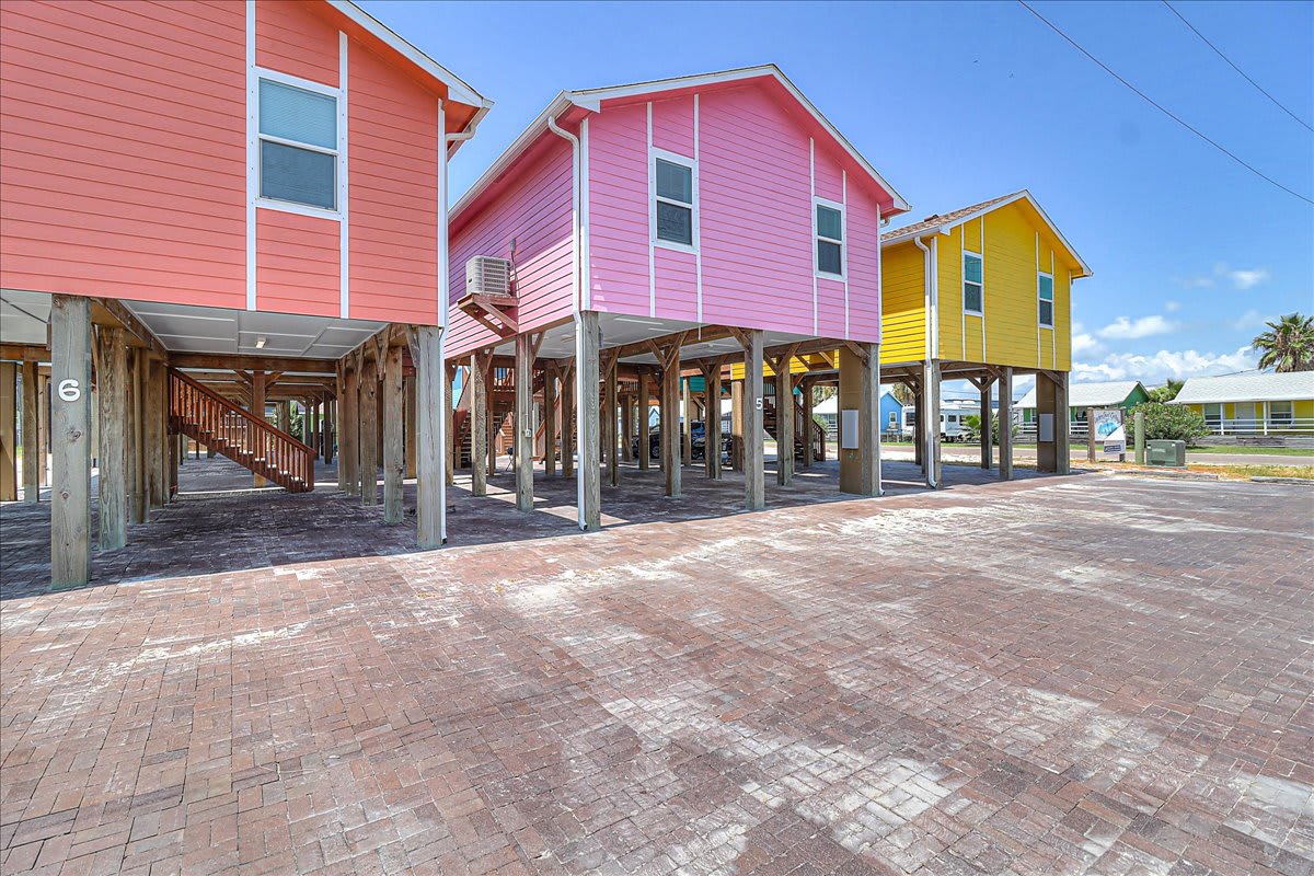Dorado Cottage (Anchor Courts #5)