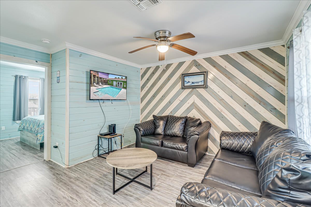 Sunrise Cottage (Anchor Courts #6)