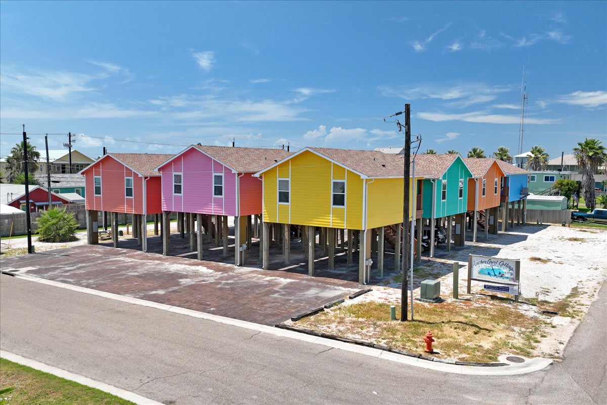 Sunrise Cottage (Anchor Courts #6)