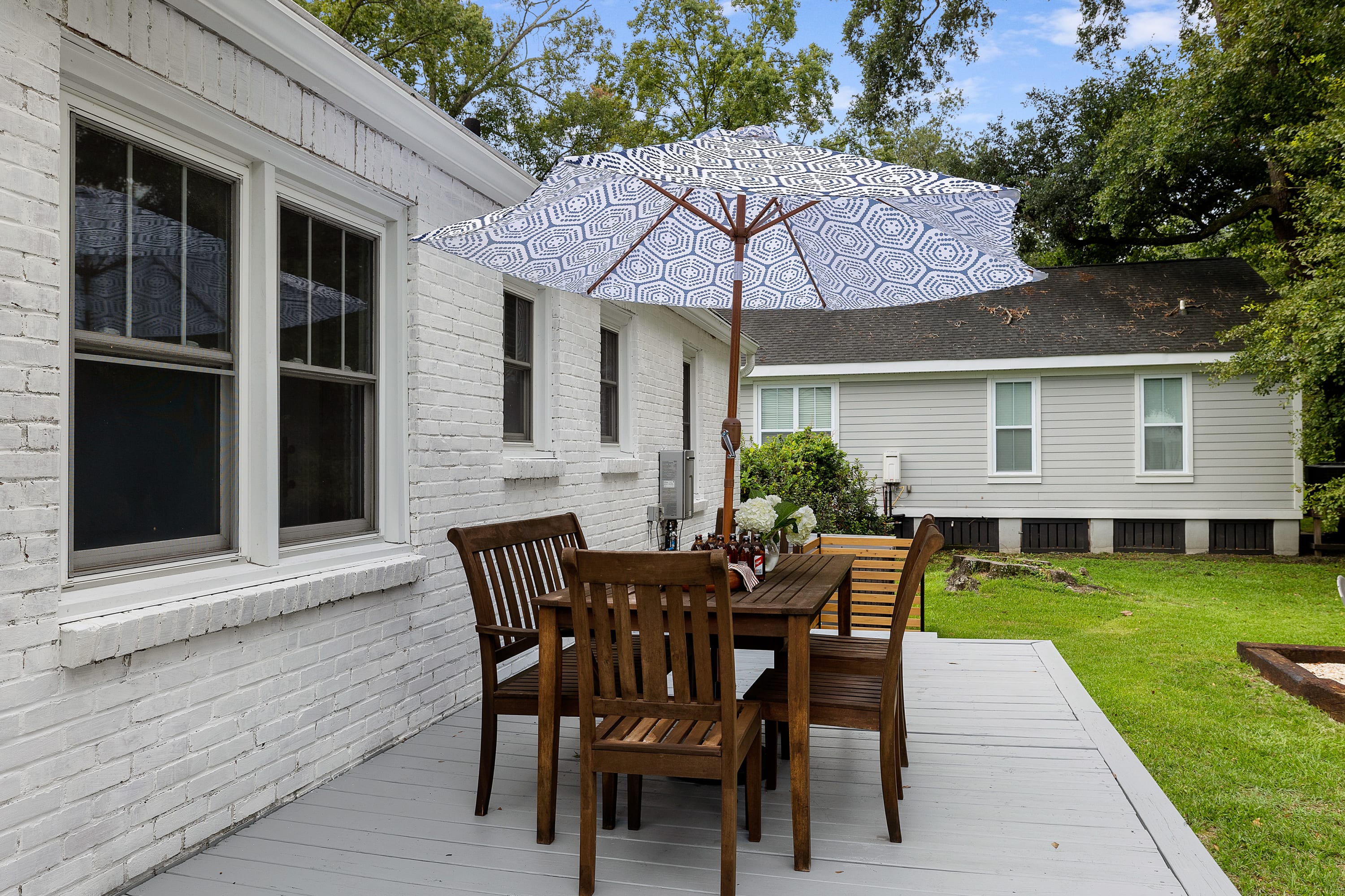 Spacious 4BR Near Downtown & Beaches - Portoro
