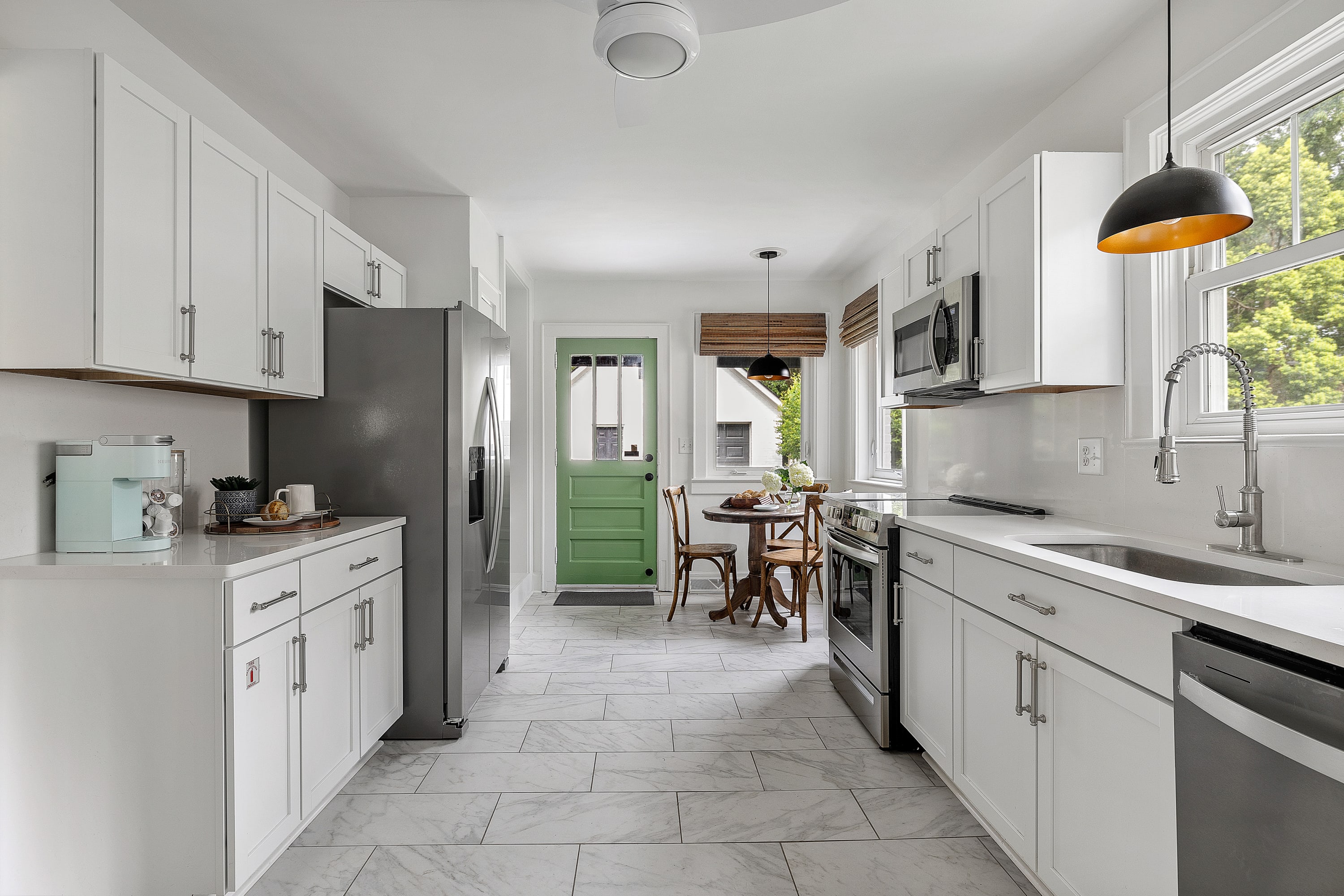 Spacious 4BR Near Downtown & Beaches - Portoro