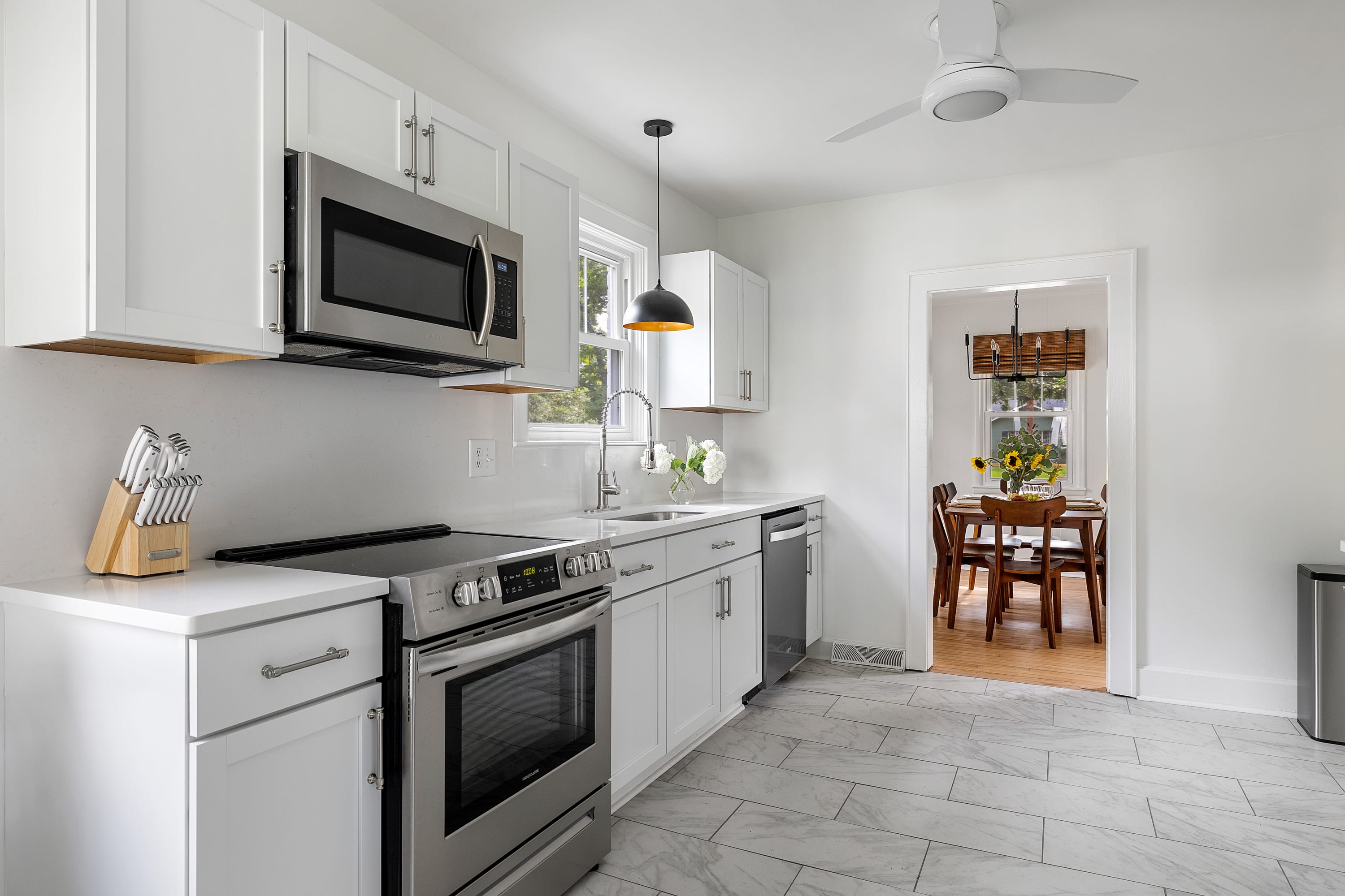 Spacious 4BR Near Downtown & Beaches - Portoro