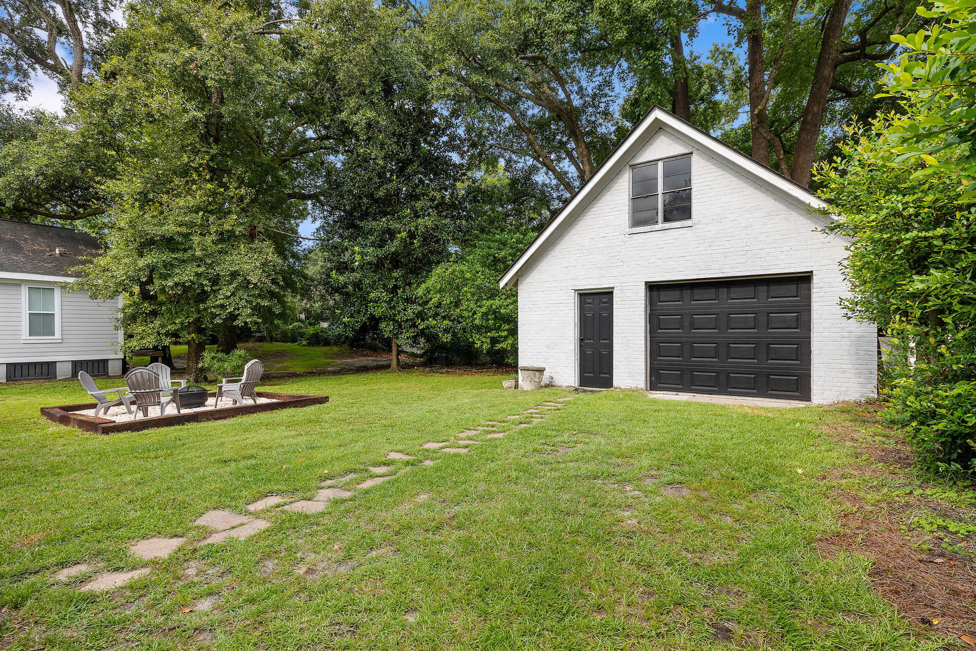 Spacious 4BR Near Downtown & Beaches - Portoro