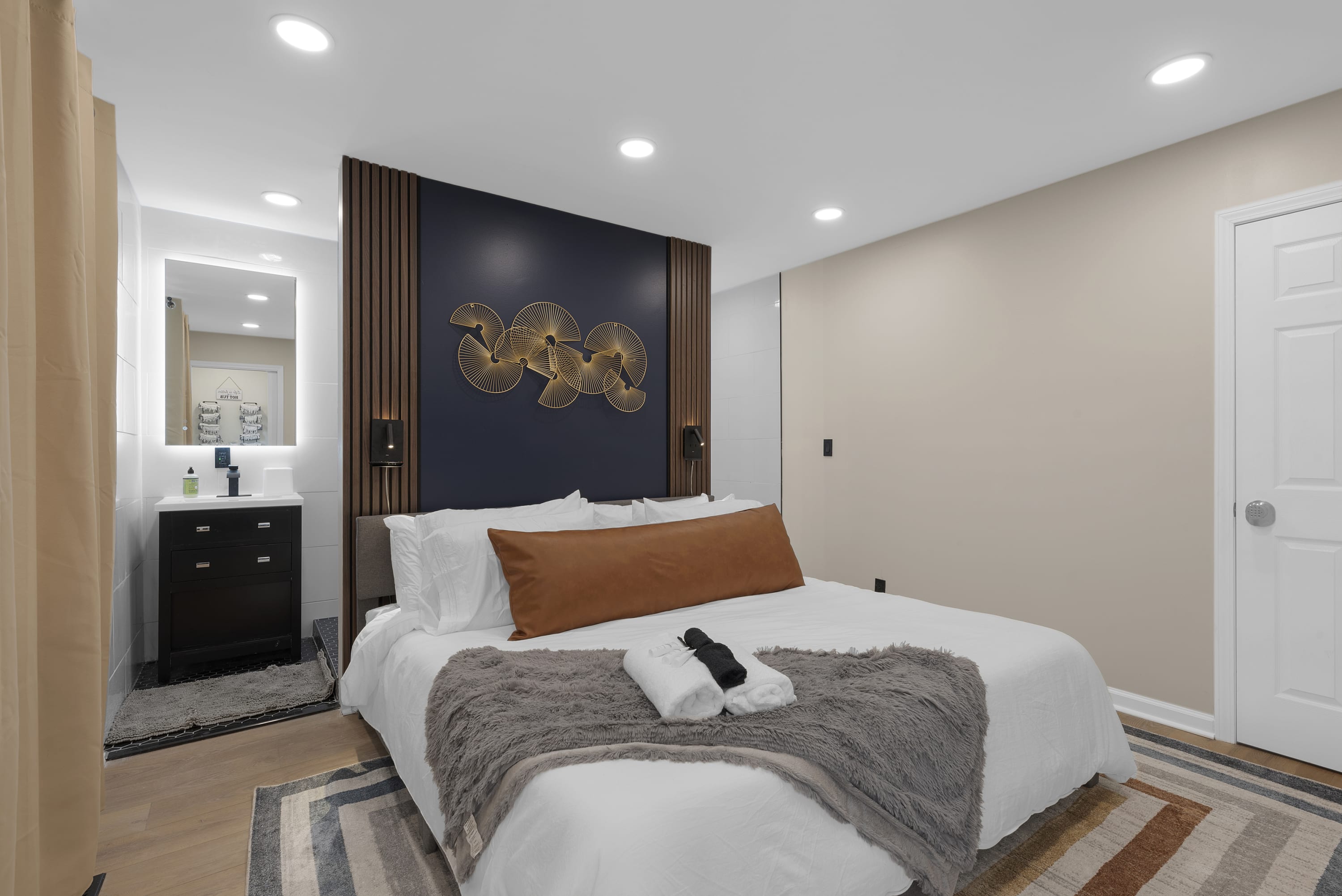 Downstairs King Bedroom with ensuite bathroom