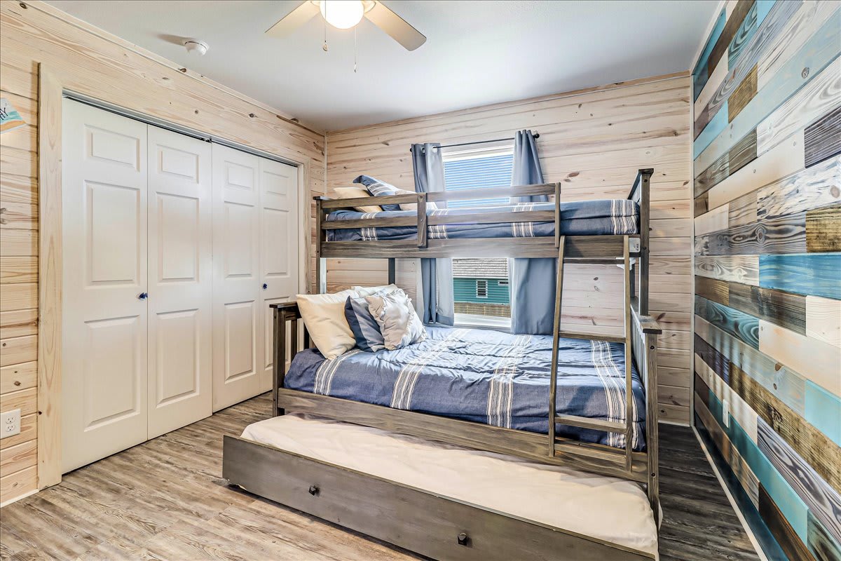 Pelican Cottage (Anchor Courts #8)