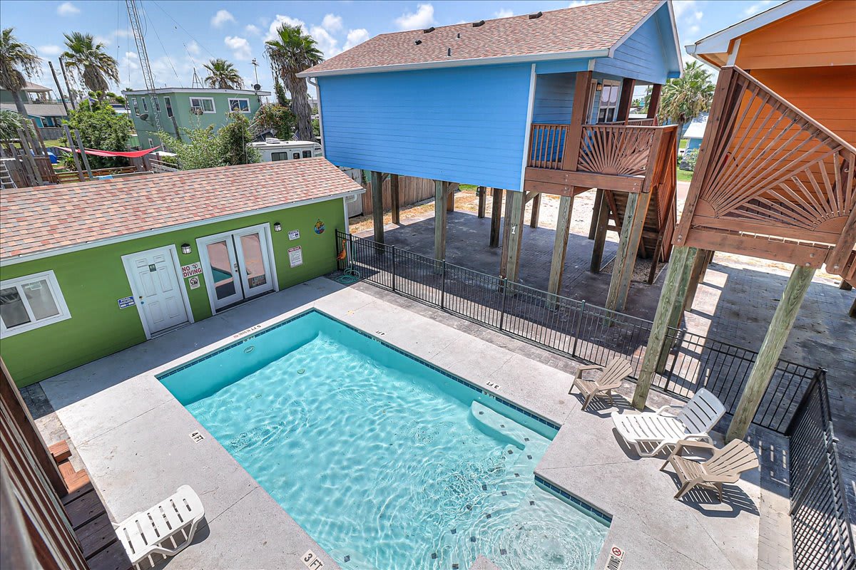 Purple Tang Cottage (Anchor Courts #9)