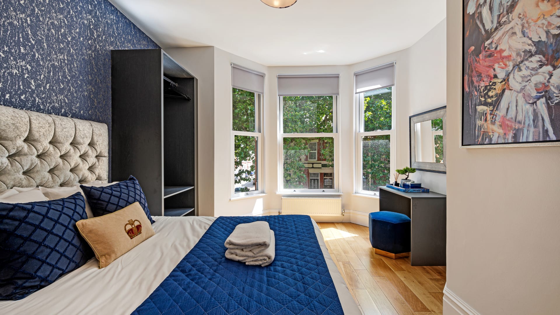Host Apartments | Kensington Quarters II