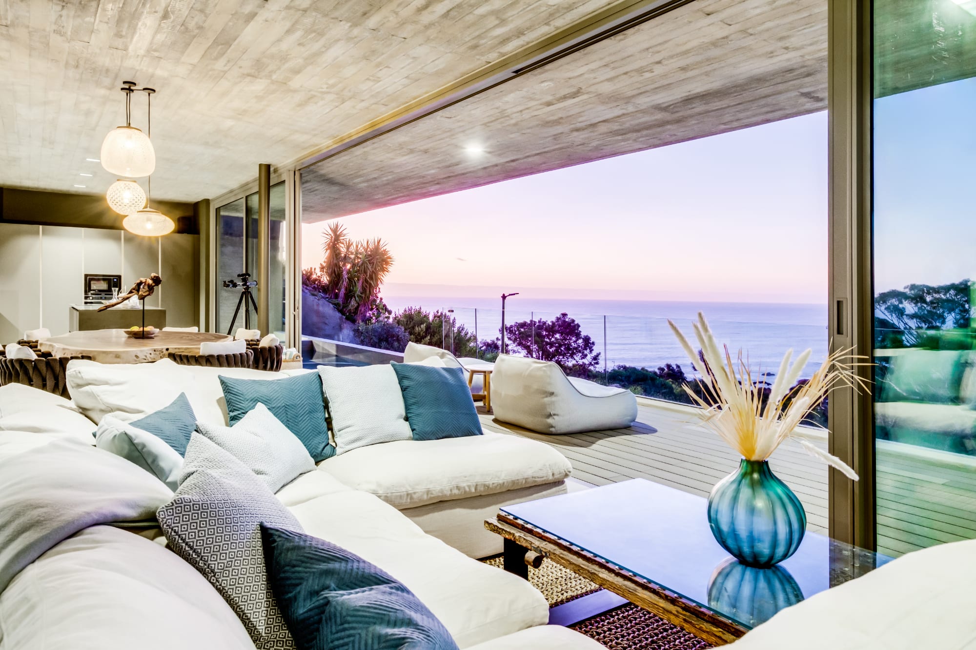 Magnificent Camps Bay Apartment Villa Mirto | Photo 2
