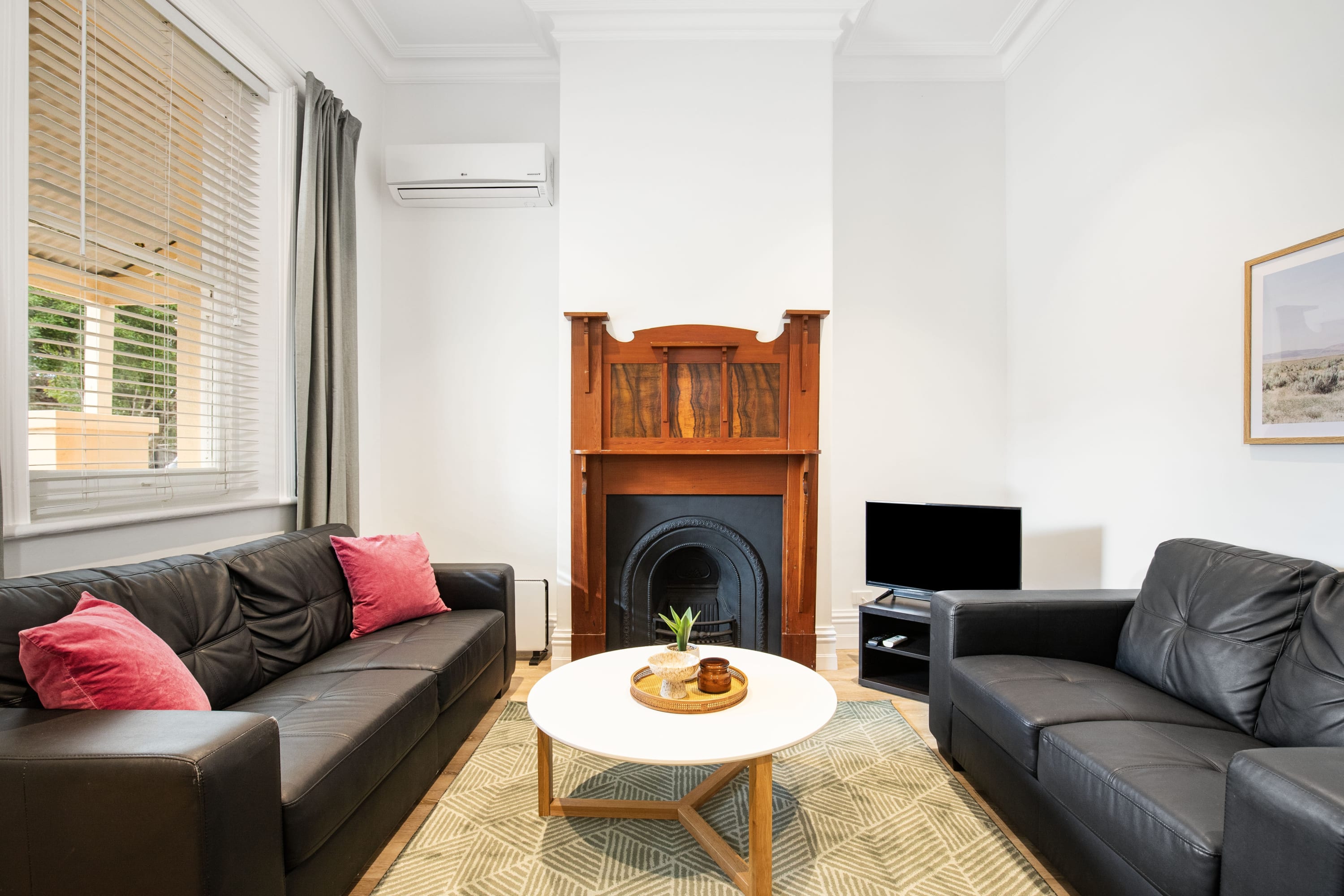 Beachside Cottage Glenelg Sth | Pets Welcome — Glenelg South, South Australia — vacation rental