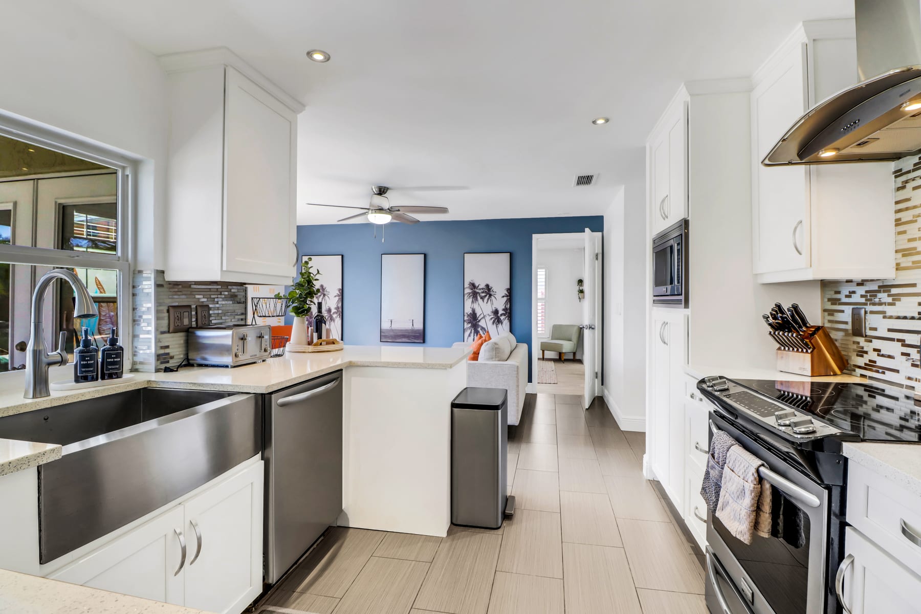 Fully stocked kitchen with Keurig, blender, and more!