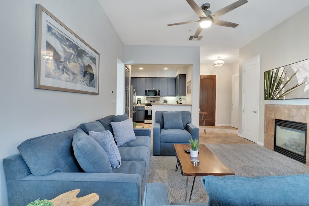 Newly Remodeled 2BR Desert Getaway - Photo 5