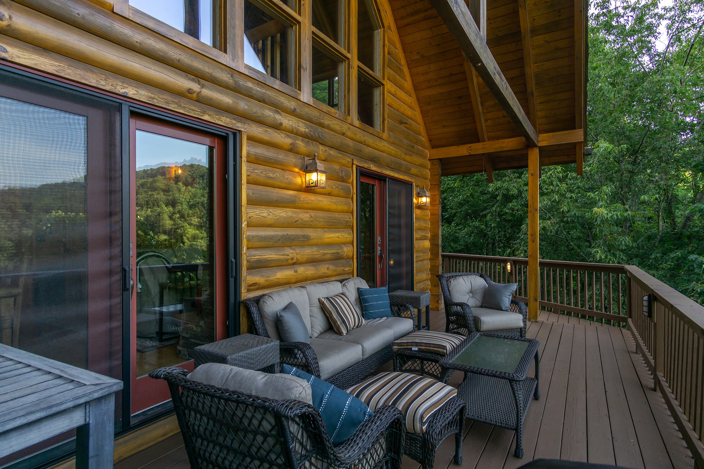 Outdoor Patio Paradise!
