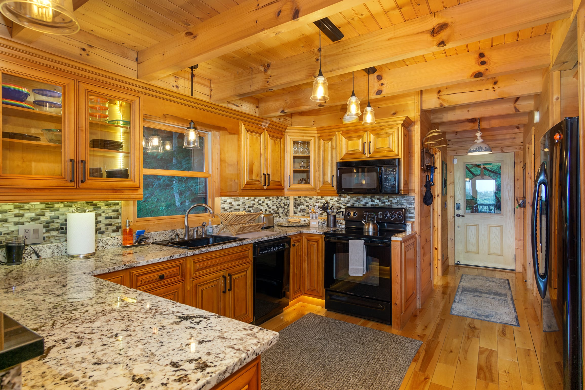 Fully-equipped Kitchen!