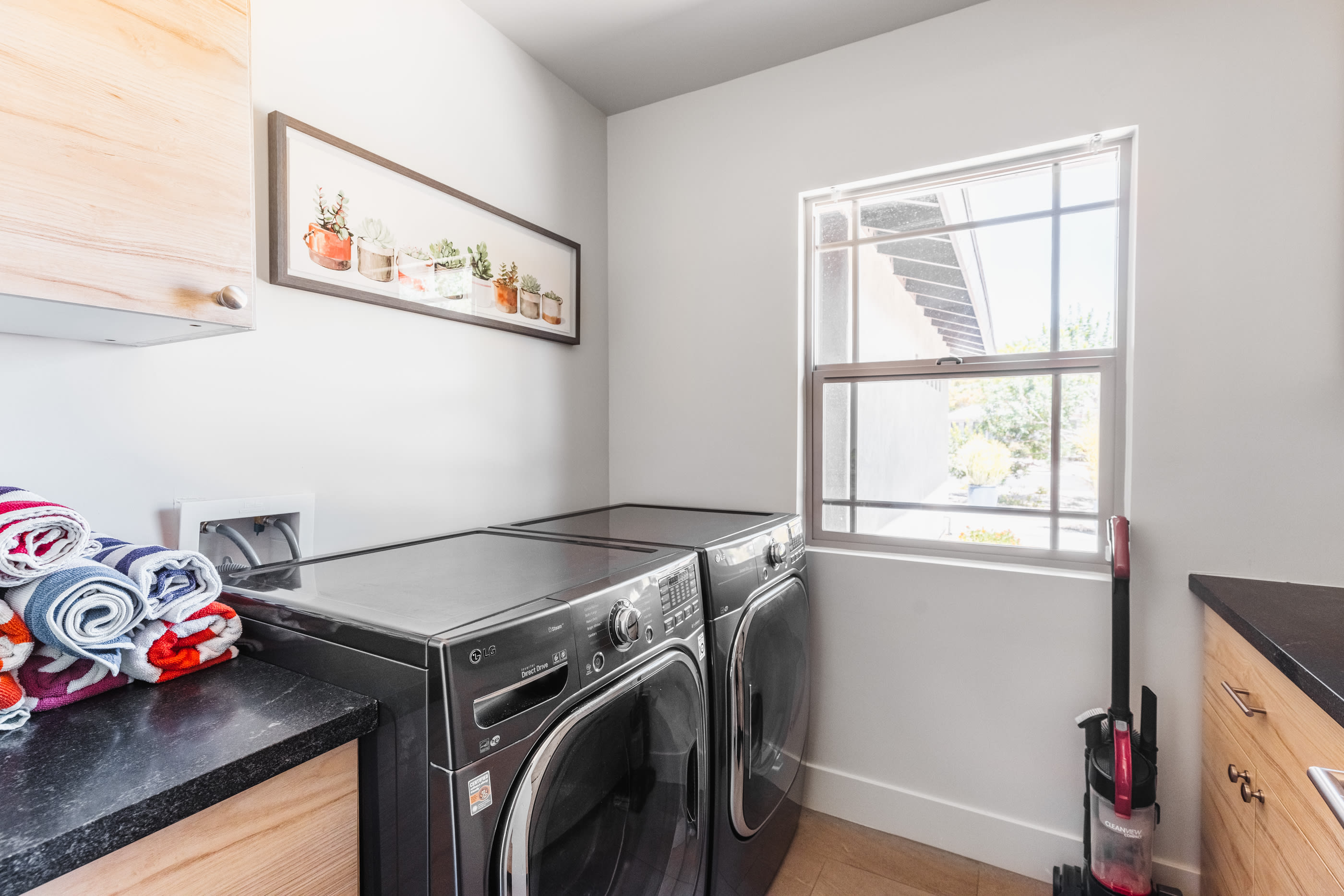 Laundry Room w/ Pool Towels!