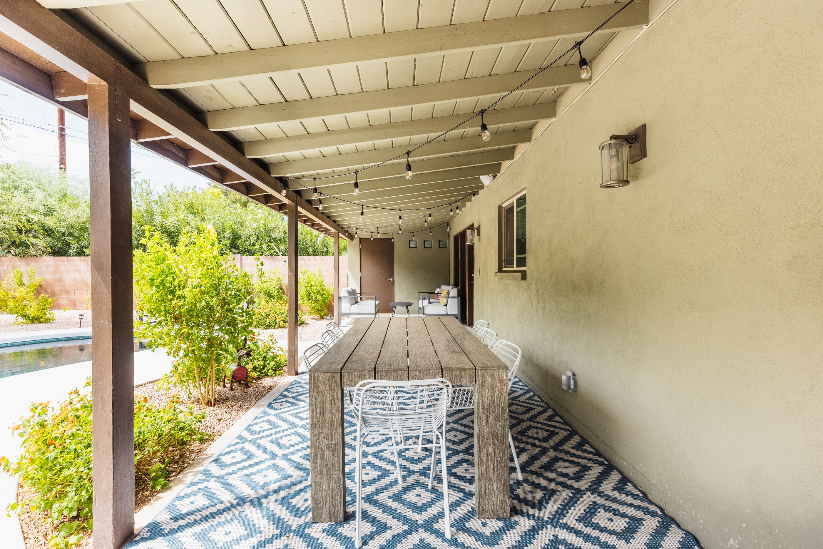 8 person Patio Table!