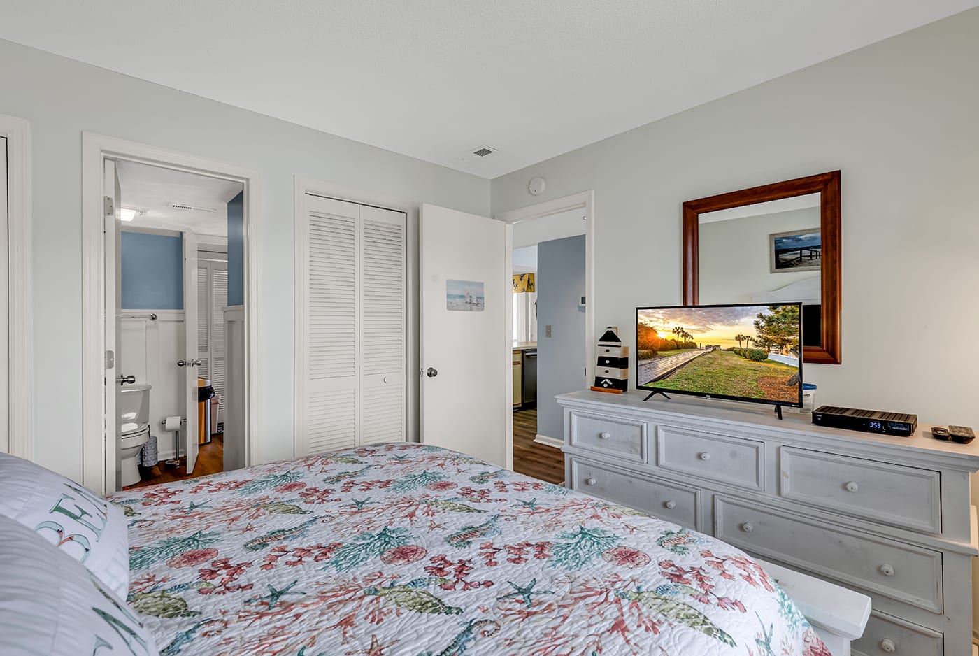 Dream Ocean View Villa Steps to Beach Top Location w Pool