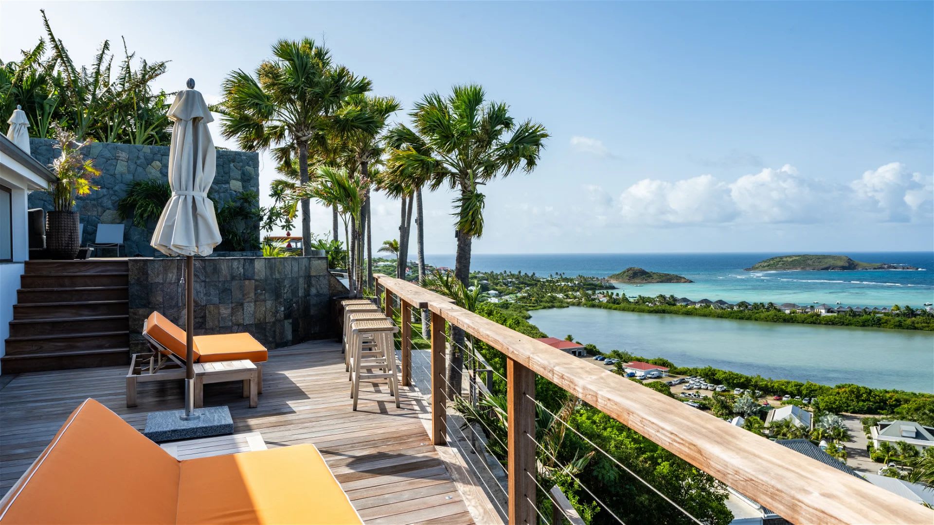 Superb 2 Bedroom With Ocean View | Photo 7