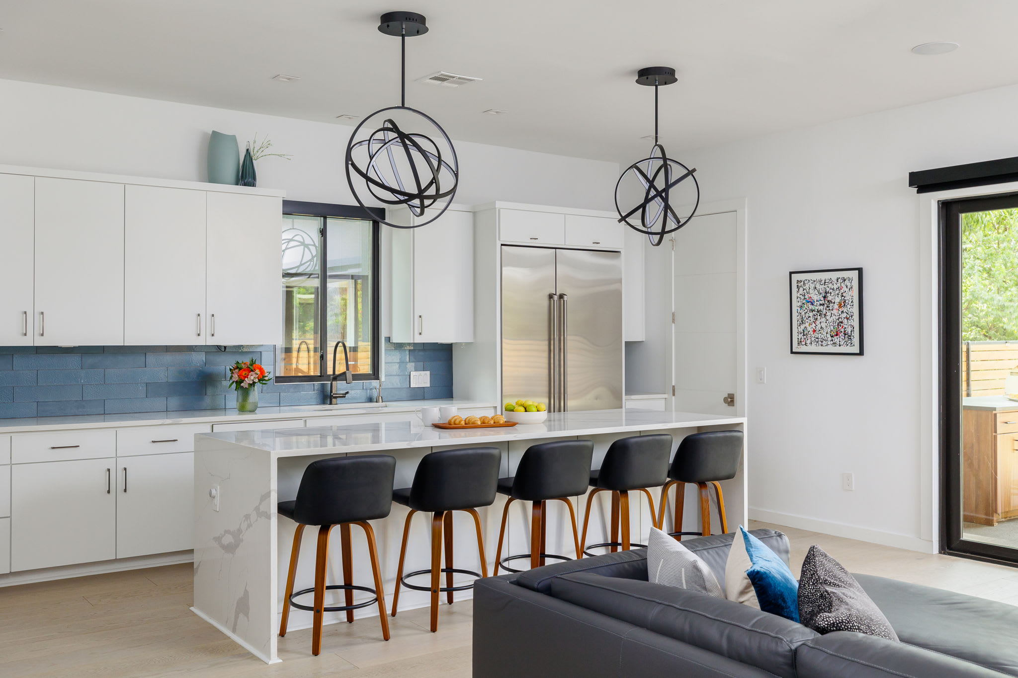 Walk to Town Lake & Rainey | Zenith - Portoro