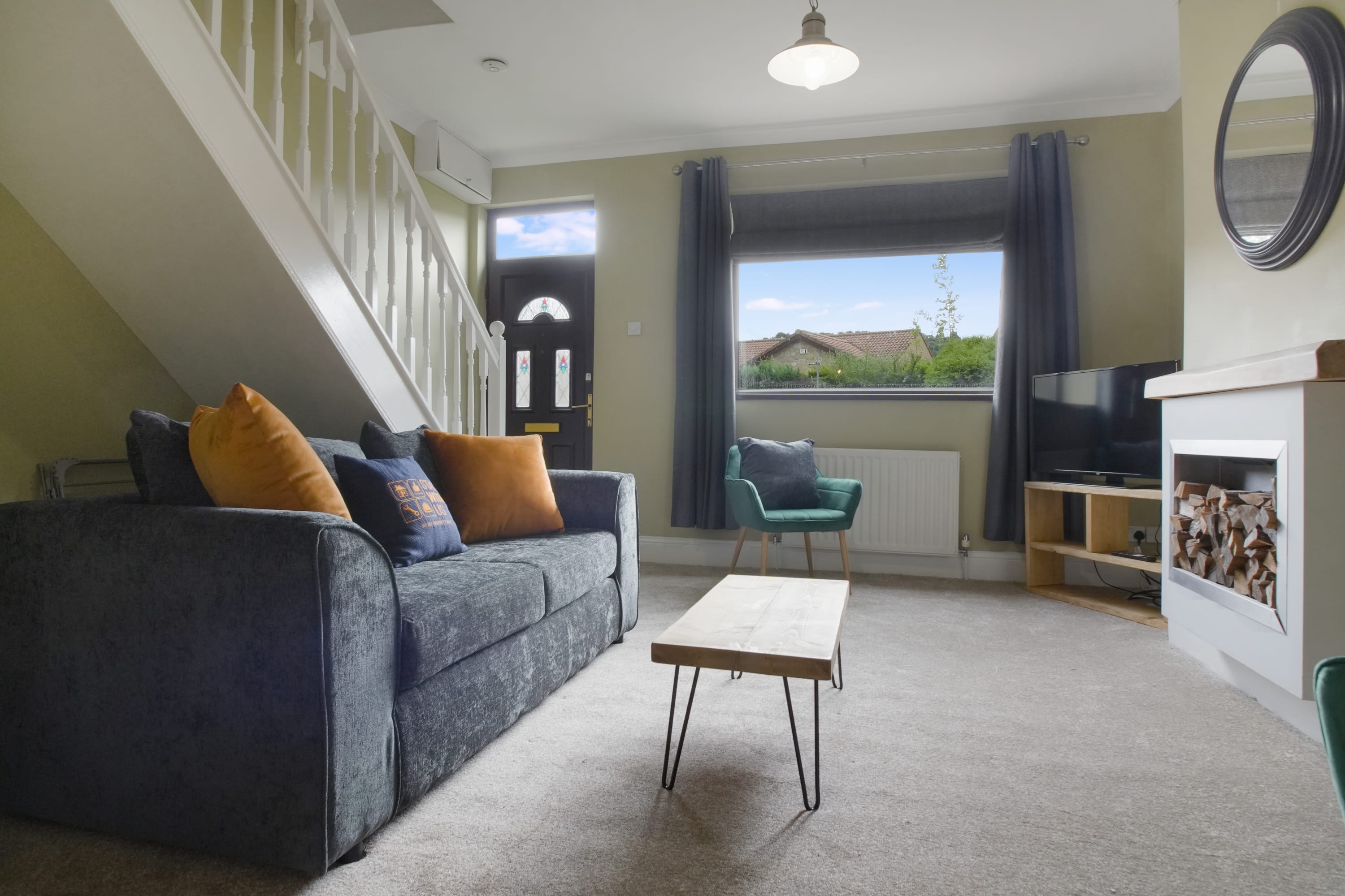Charming 2-Bedroom Retreat in Langley Park.