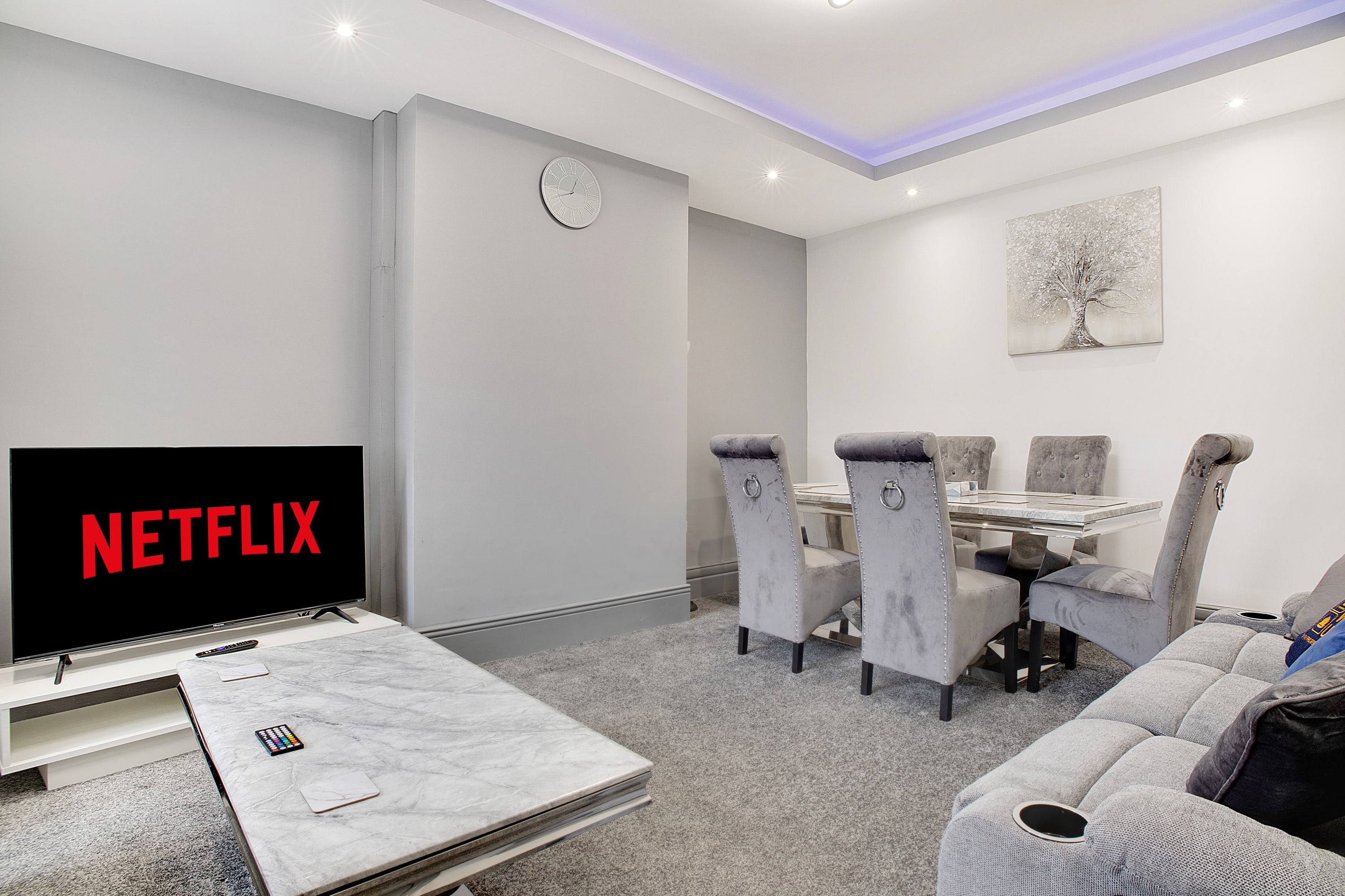 Newly Renovated Modern 3-Bedroom Apartment