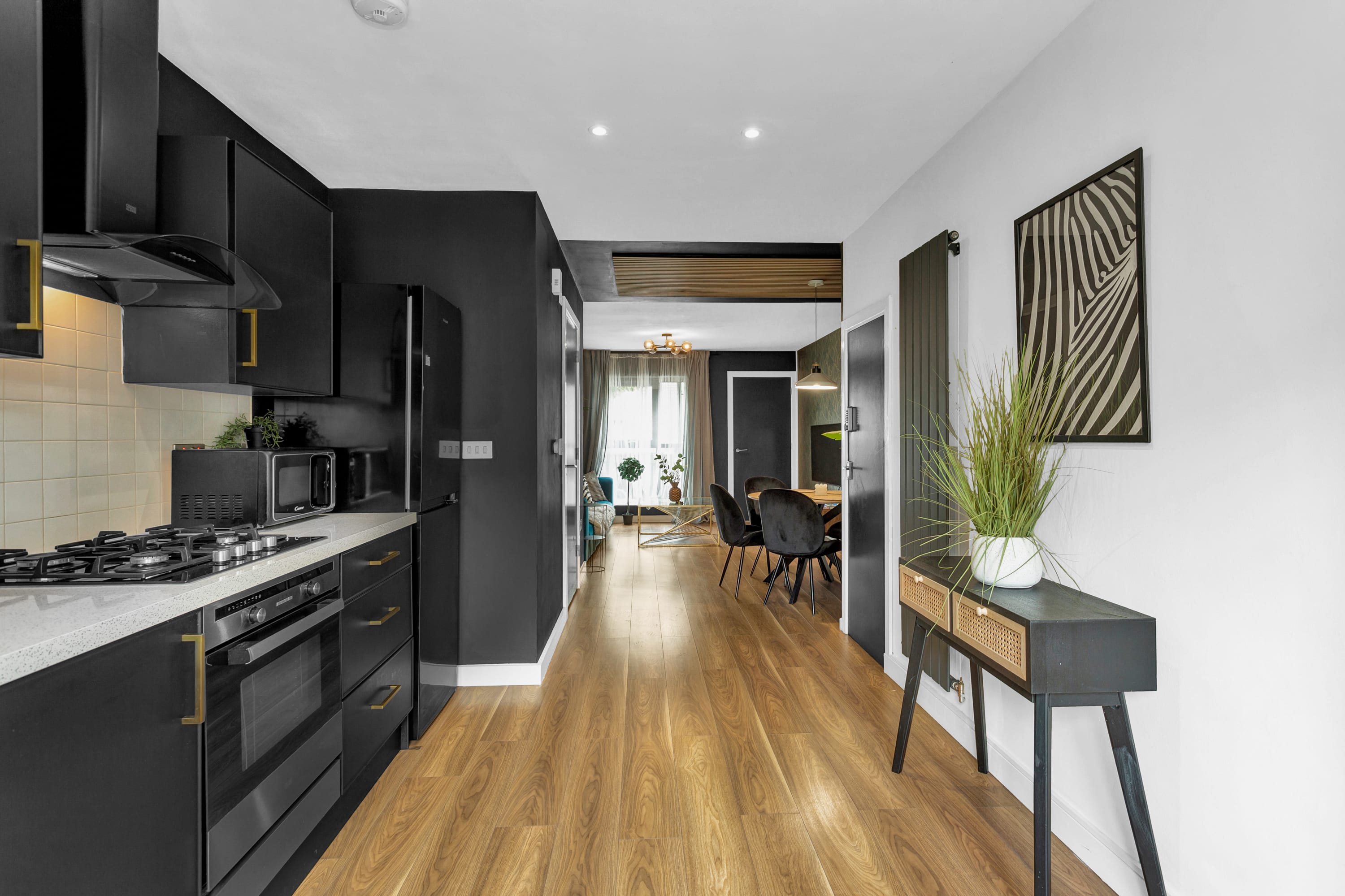 Salford Quays Luxury Safari Retreat – Free Parking in Cooke Place 21 M5 3LJ - Property image 35 - VivreStays