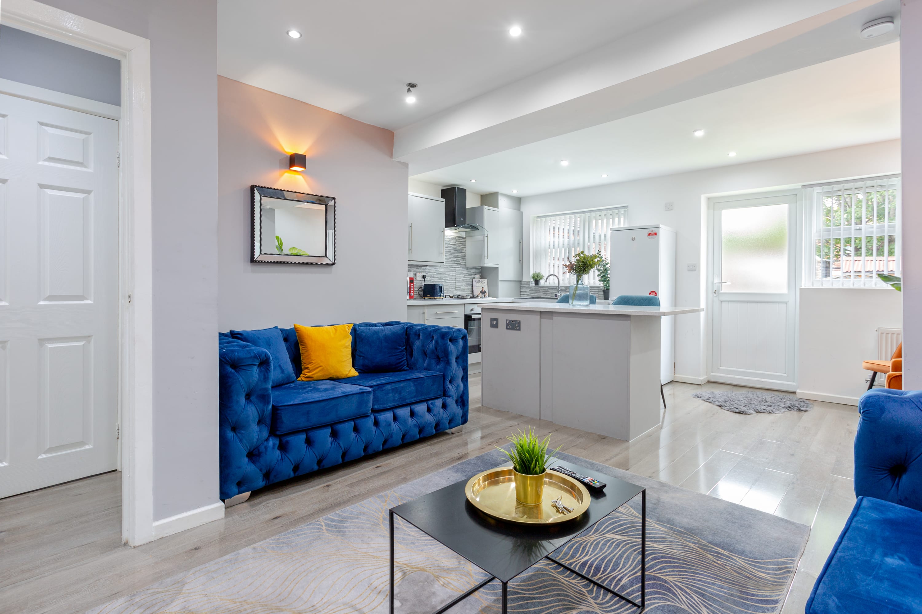 Family Haven 5 min to City Centre + 2 free parking in 42 Hacking Street M7 4YD - Property image 16 - VivreStays