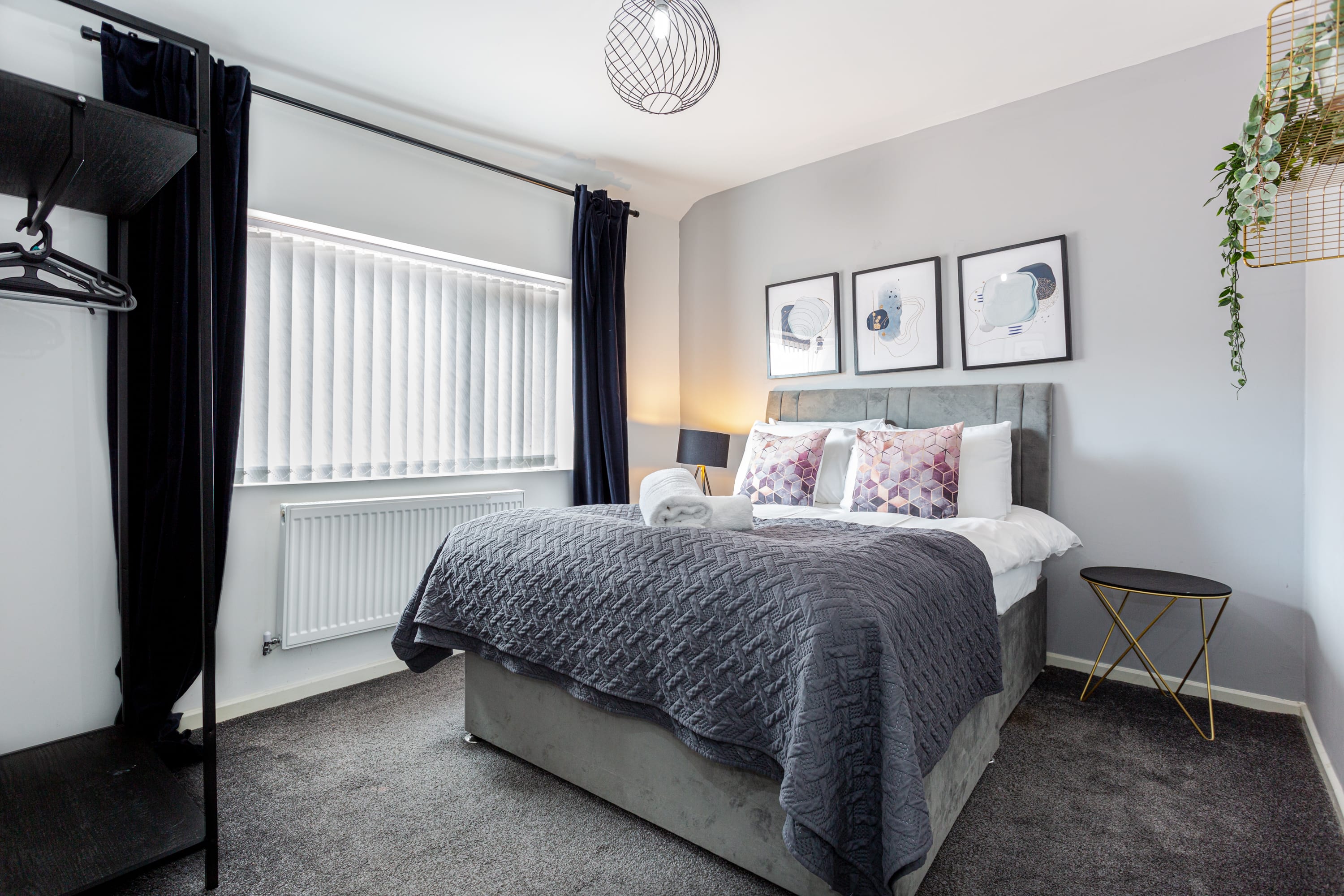 Family Haven 5 min to City Centre + 2 free parking in 42 Hacking Street M7 4YD - Property image 13 - VivreStays