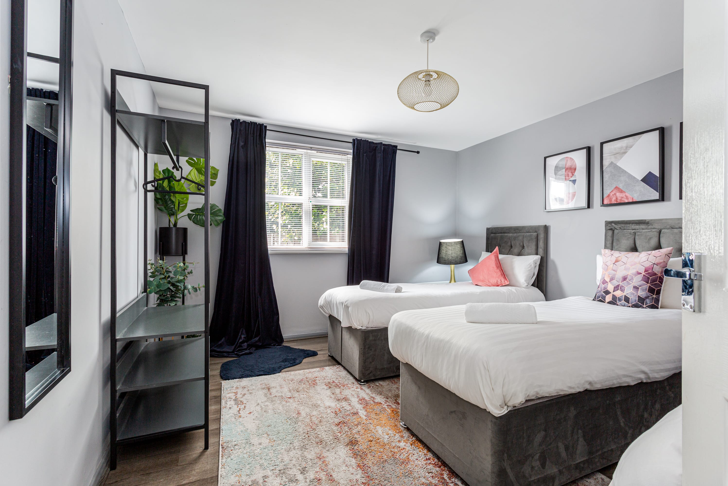 View 2-Bed Flat | Trafford Centre | Sleeps 5 | Parking in White Star Court M44 6QN 2-Bed Flat | Trafford Centre | Sleeps 5 | Parking in White Star Court M44 6QN - Property image 14 - VivreStays