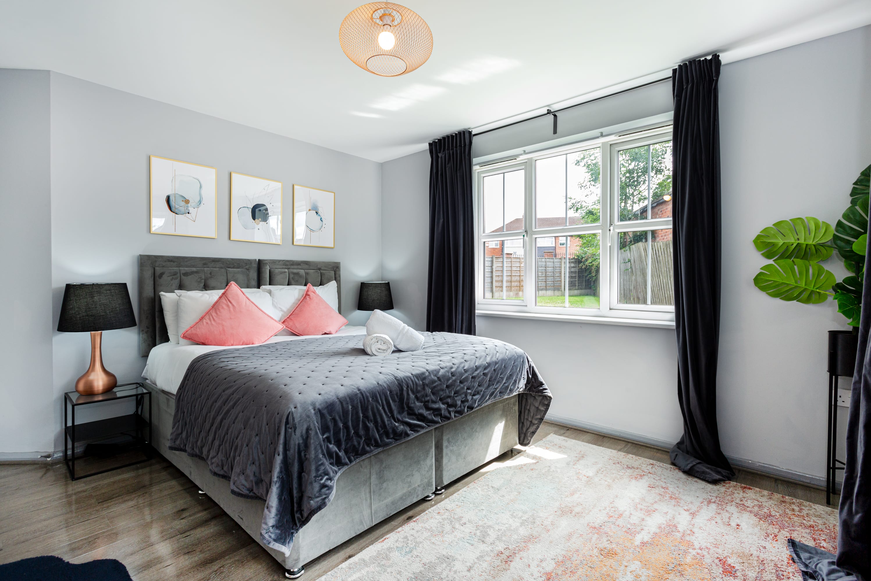 View 2-Bed Flat | Trafford Centre | Sleeps 5 | Parking in White Star Court M44 6QN 2-Bed Flat | Trafford Centre | Sleeps 5 | Parking in White Star Court M44 6QN - Property image 11 - VivreStays