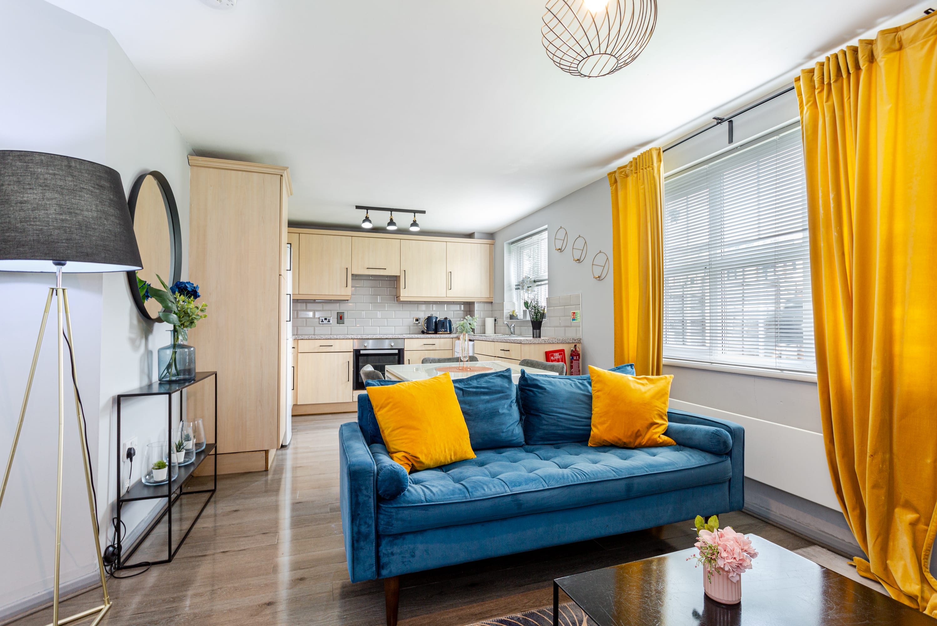 View 2-Bed Flat | Trafford Centre | Sleeps 5 | Parking in White Star Court M44 6QN 2-Bed Flat | Trafford Centre | Sleeps 5 | Parking in White Star Court M44 6QN - Property image 9 - VivreStays