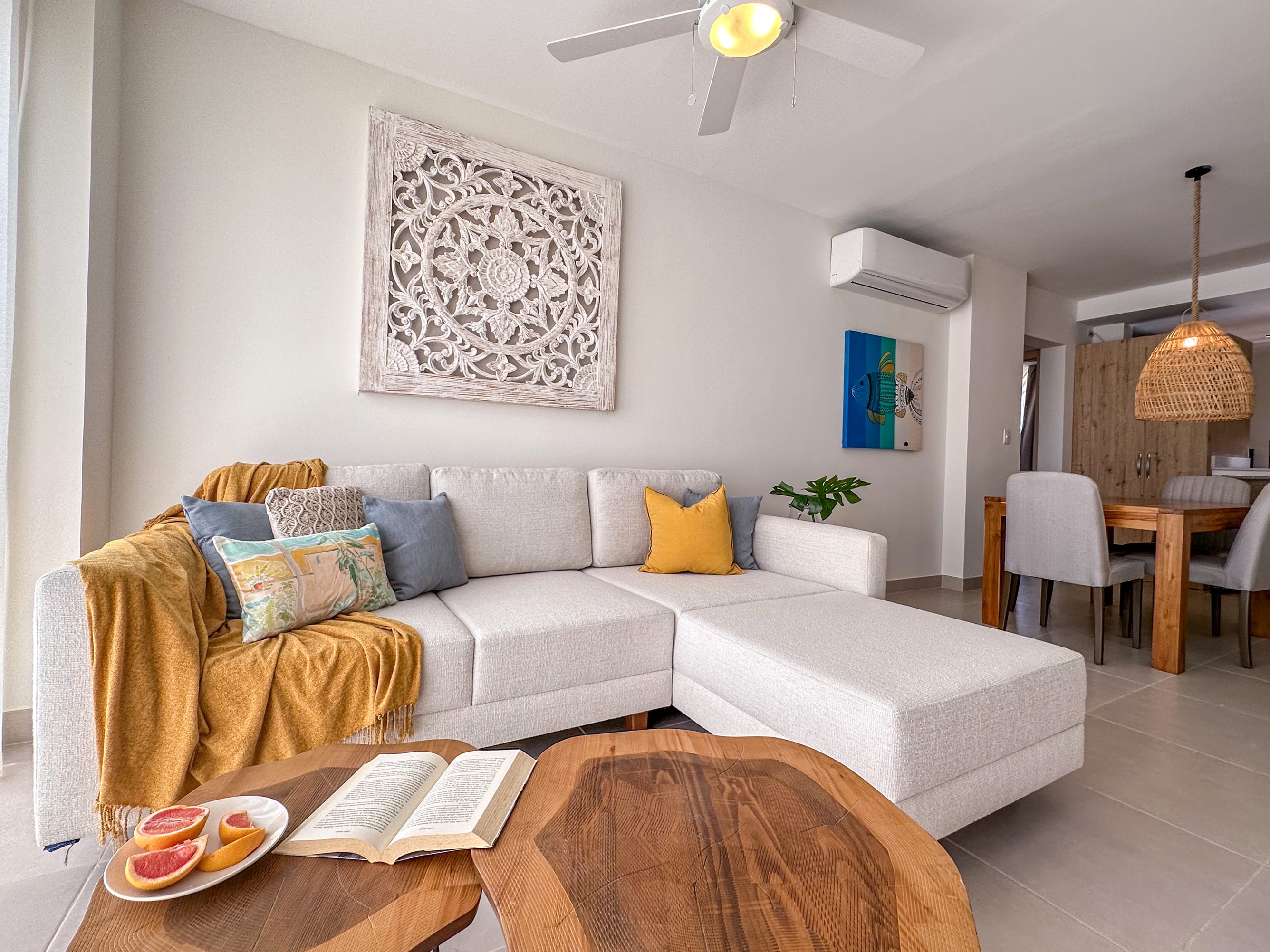 Elegant and spacious Penthouse with Ocean View