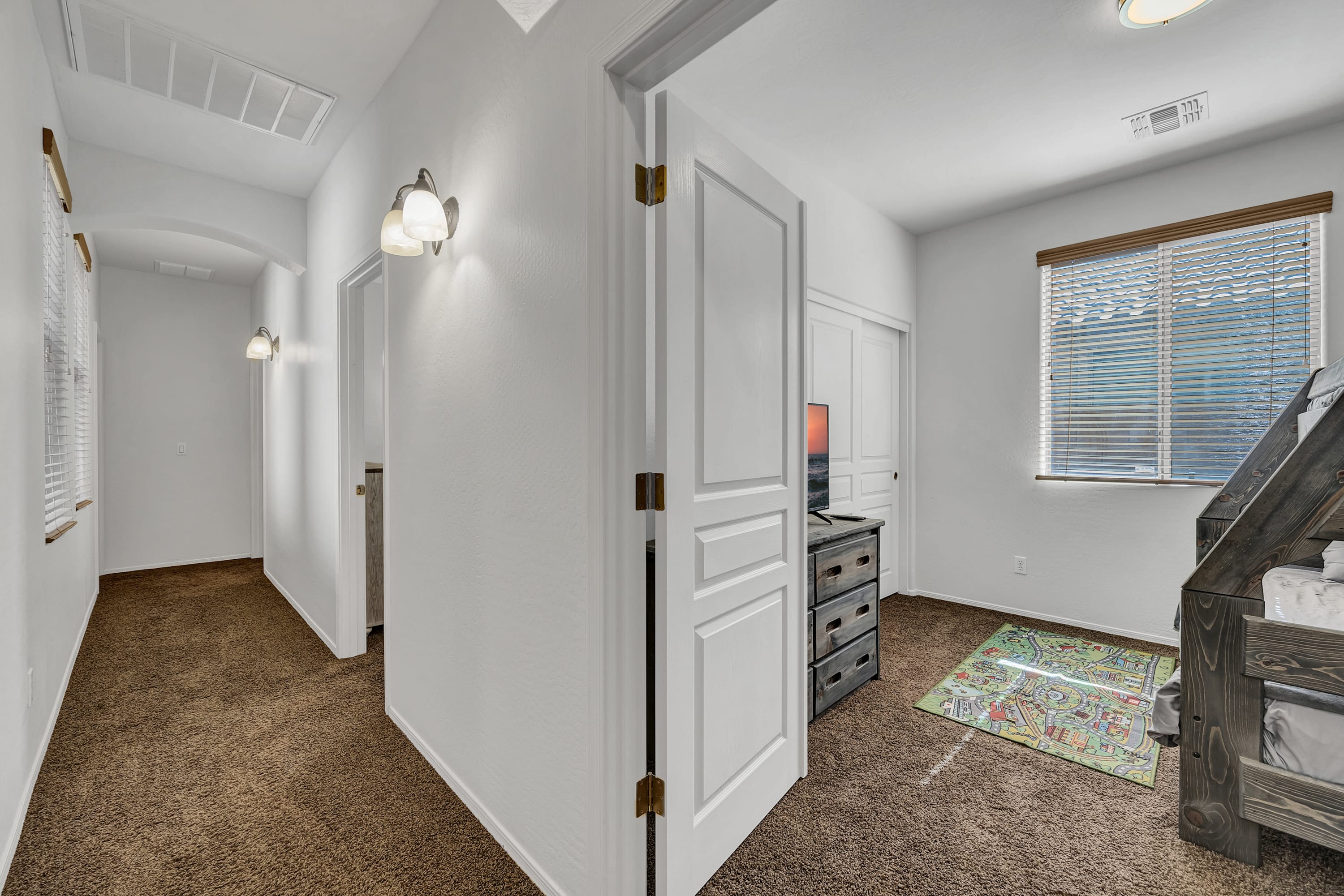 NEW! Pool, King Bed, Grill, Corn Hole - Foto 19