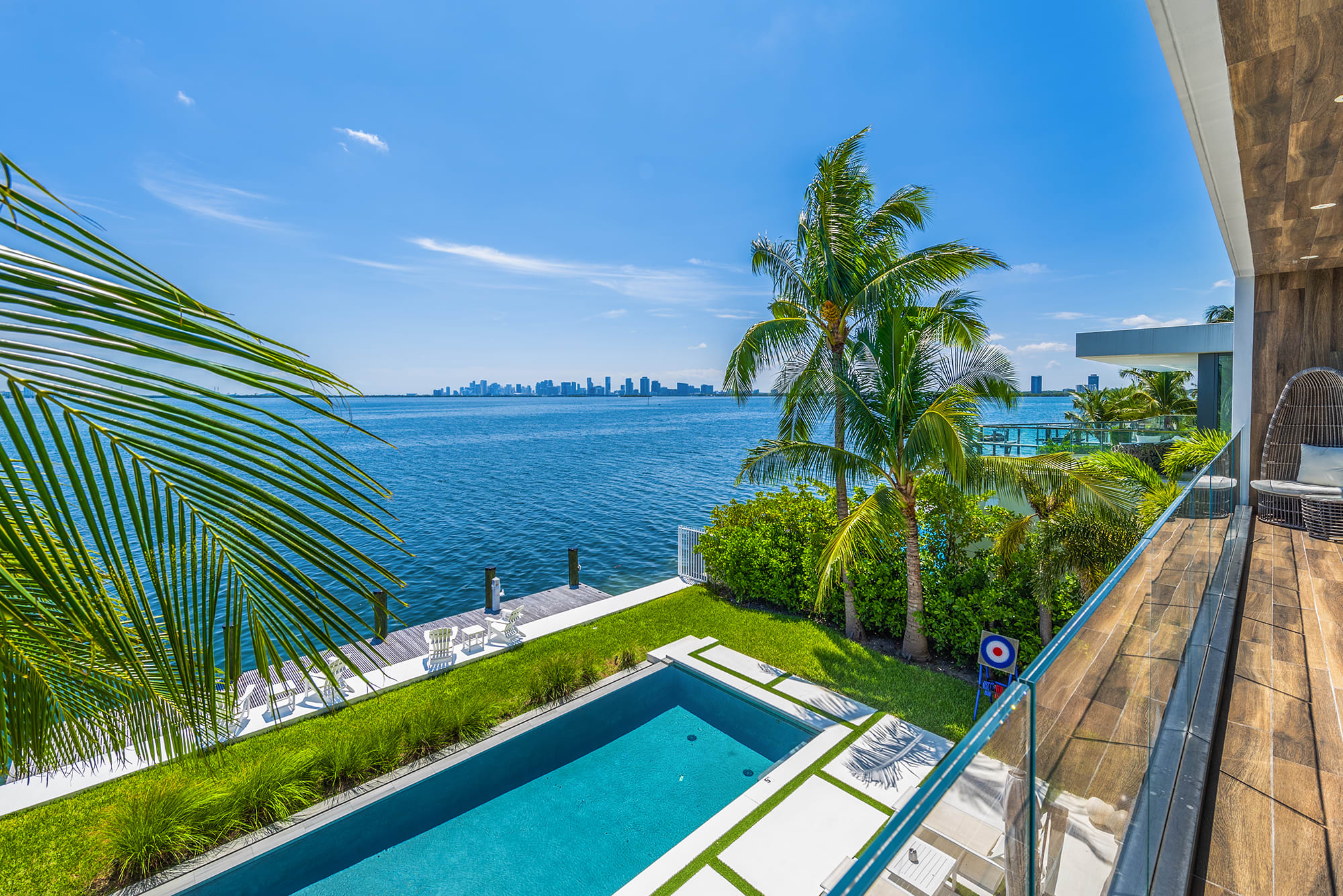 Bayfront Oasis With Heated Pool And Scenic Views - Stunning Luxury Retreat - Miami Beach, FL