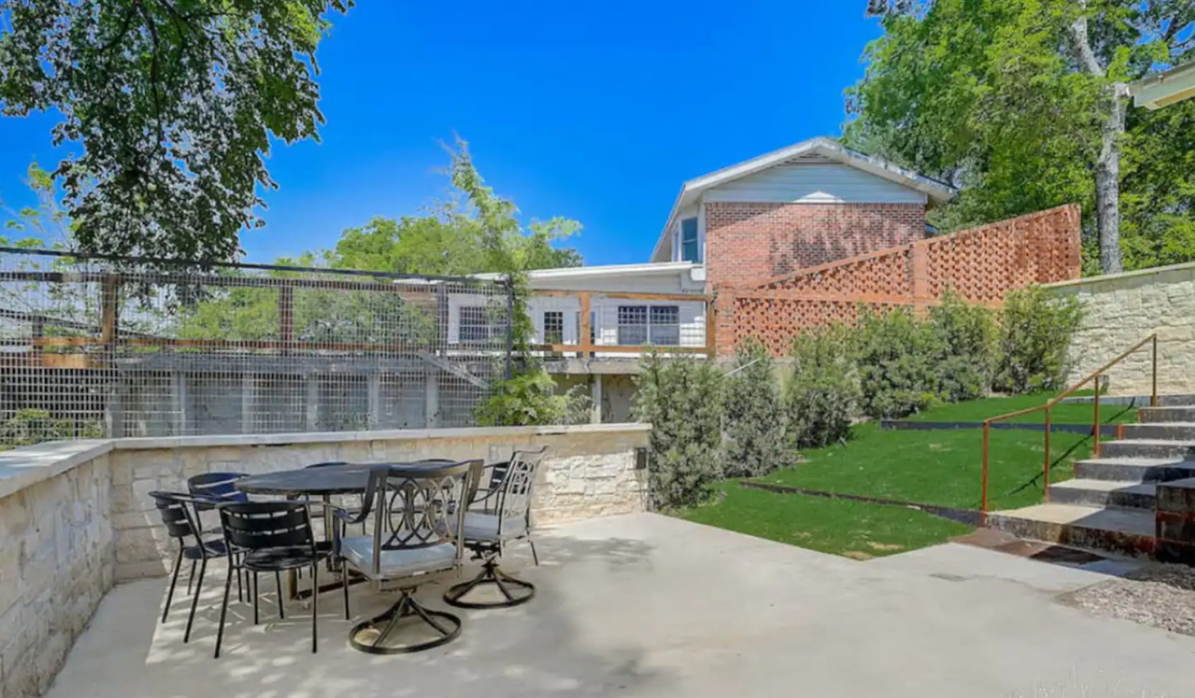 Pickleball Court, Hot Tub | Terrace - Portoro