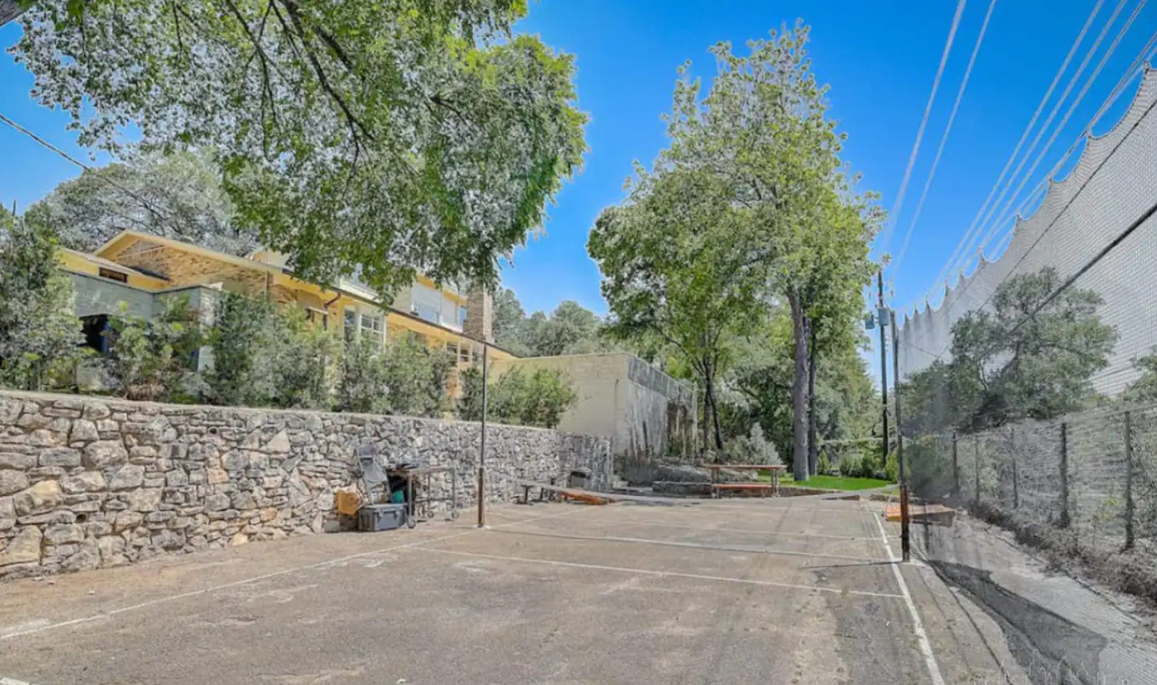 Pickleball Court, Hot Tub | Terrace - Portoro