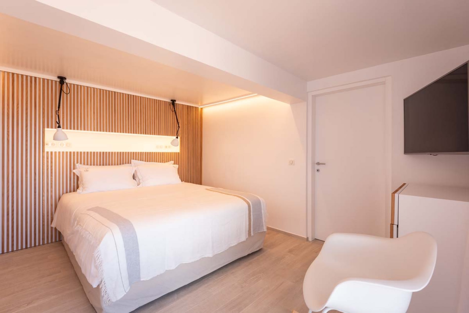 Serene Sea View Oasis Close to Lorient Beach 3