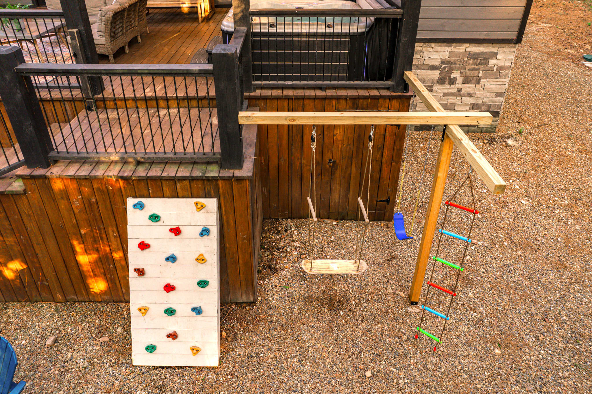 New! Modern Farmhouse w/ Jacuzzi, BBQ, Arcade! 