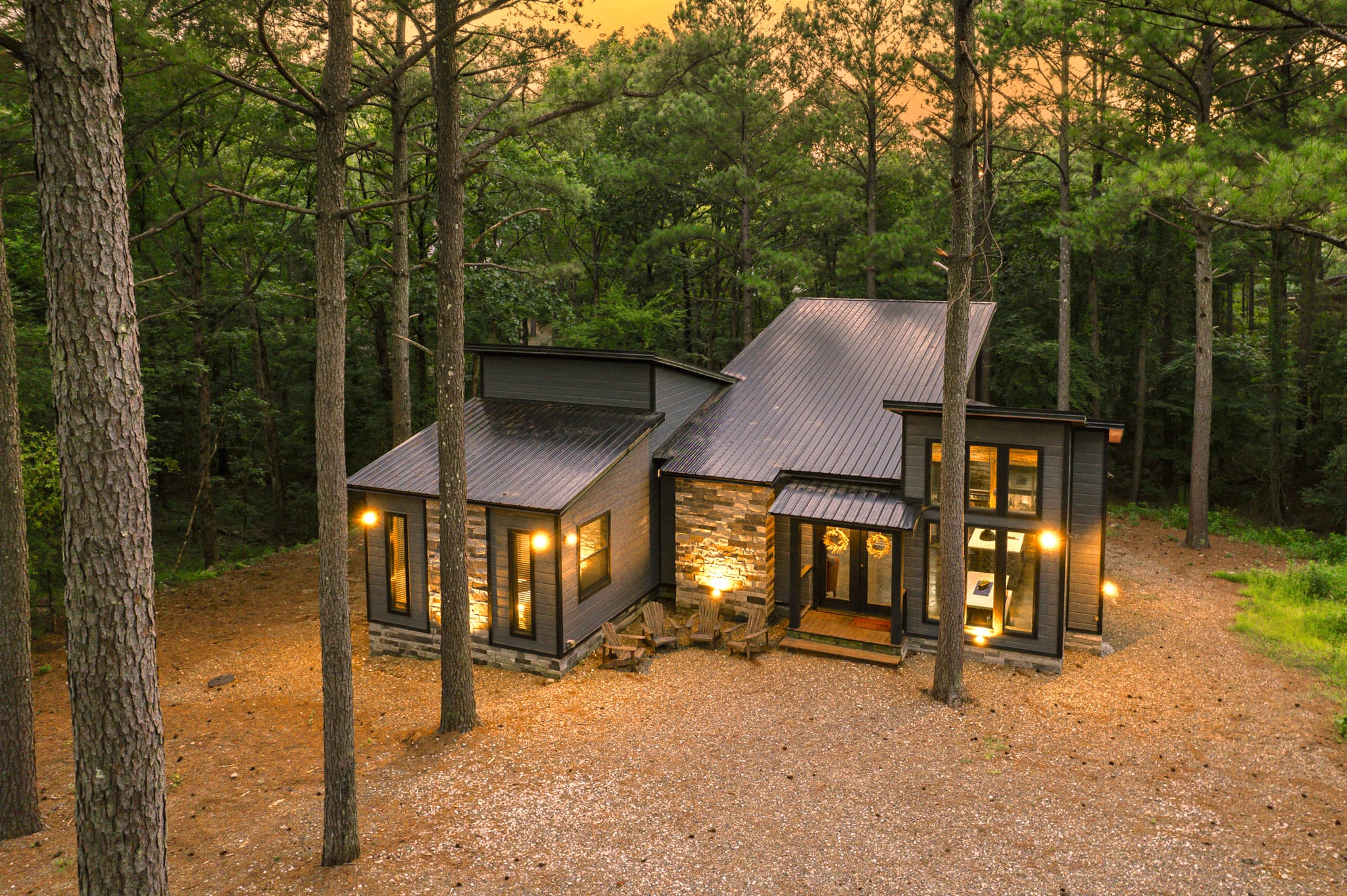 New! Modern Farmhouse w/ Jacuzzi, BBQ, Arcade! 