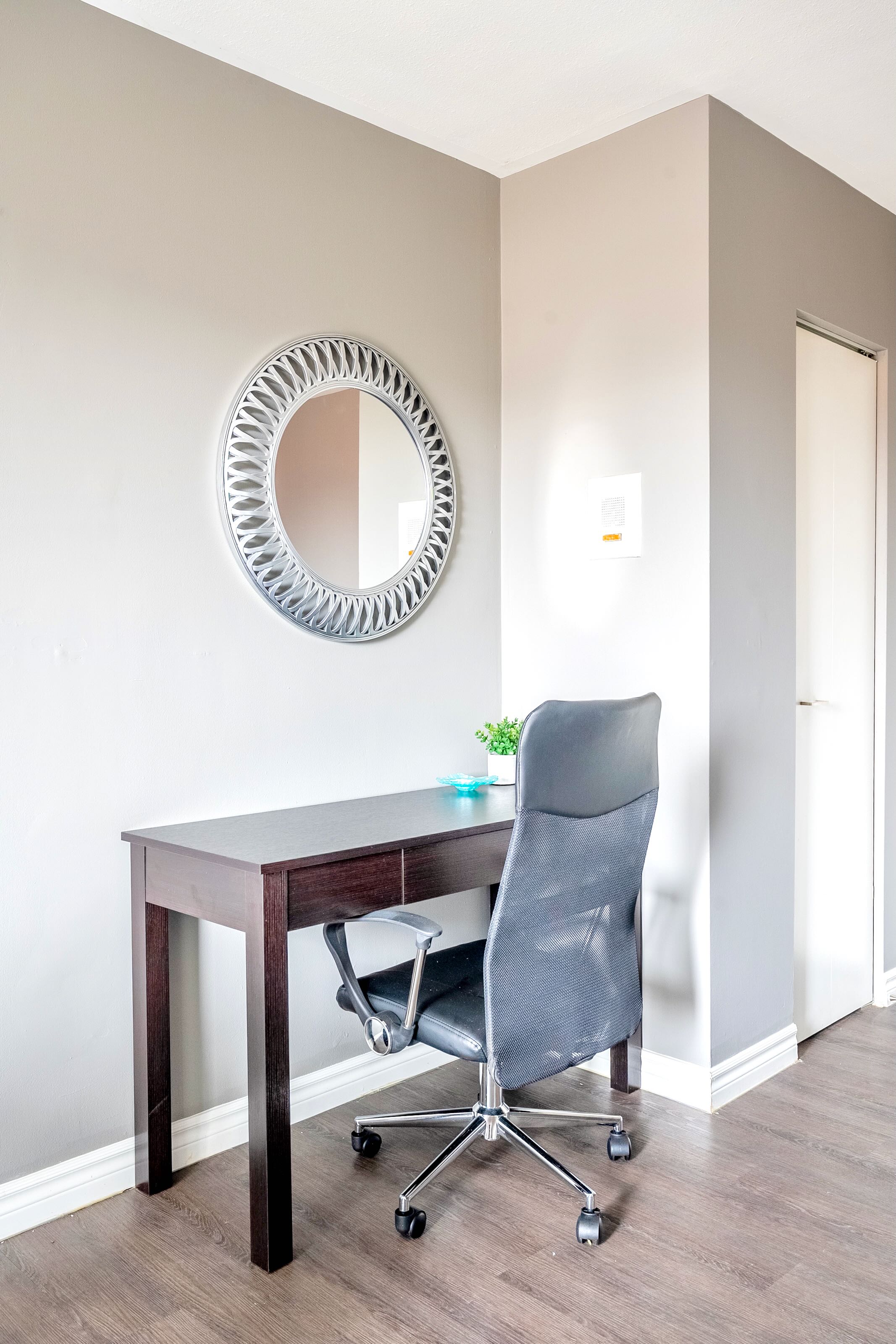 Comfortable Working Space