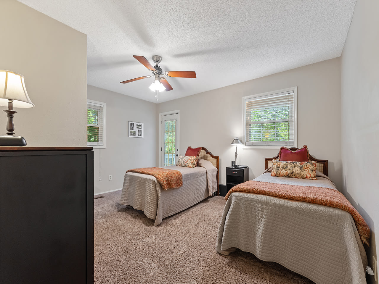 The third bedroom provides two twin mattresses